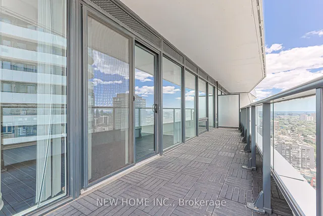 85 Wood St #3303, Toronto 2