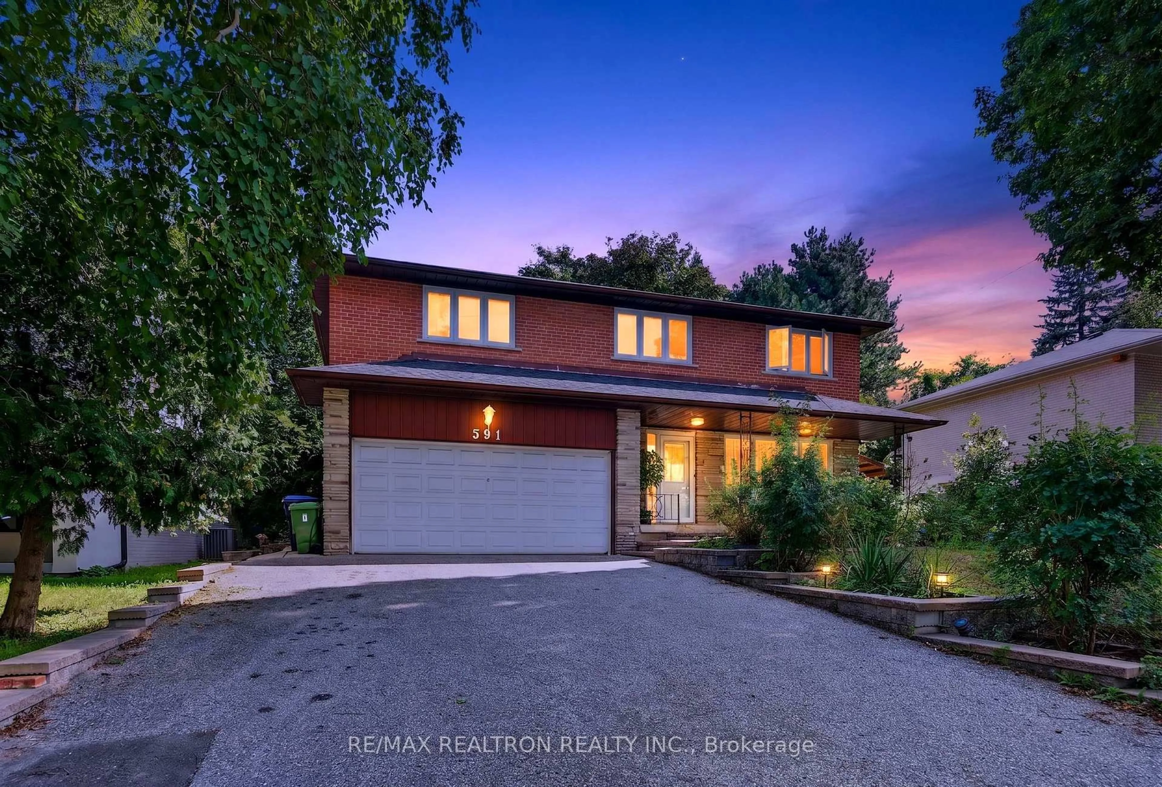 Home with brick exterior material, street for 591 Cummer Ave, Toronto Ontario M2K 2M5