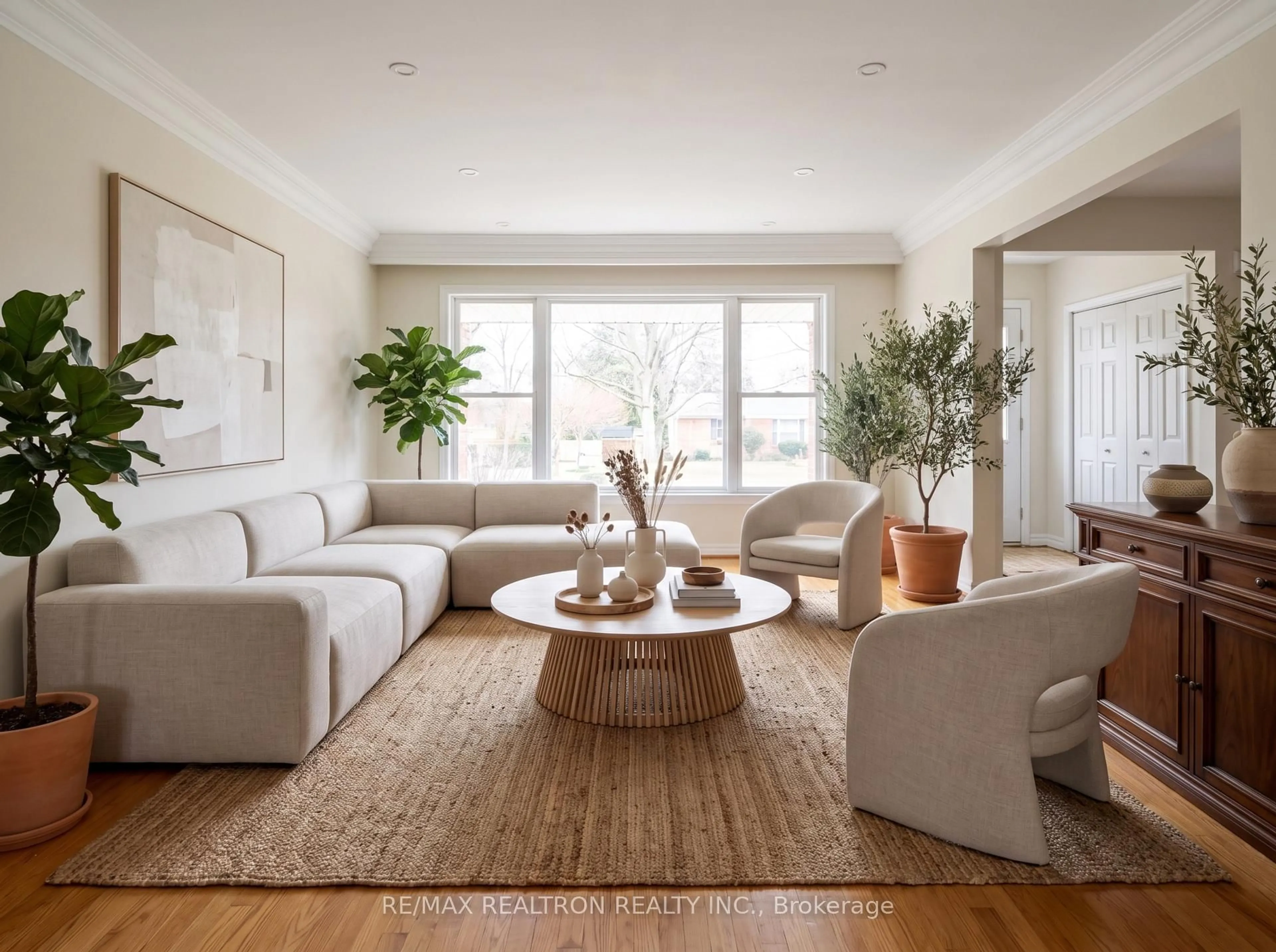 Living room with furniture, unknown for 591 Cummer Ave, Toronto Ontario M2K 2M5