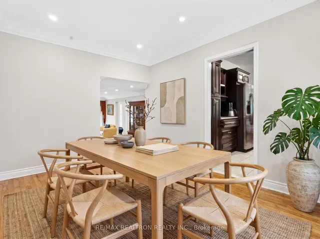 591 Cummer Ave, Toronto 5