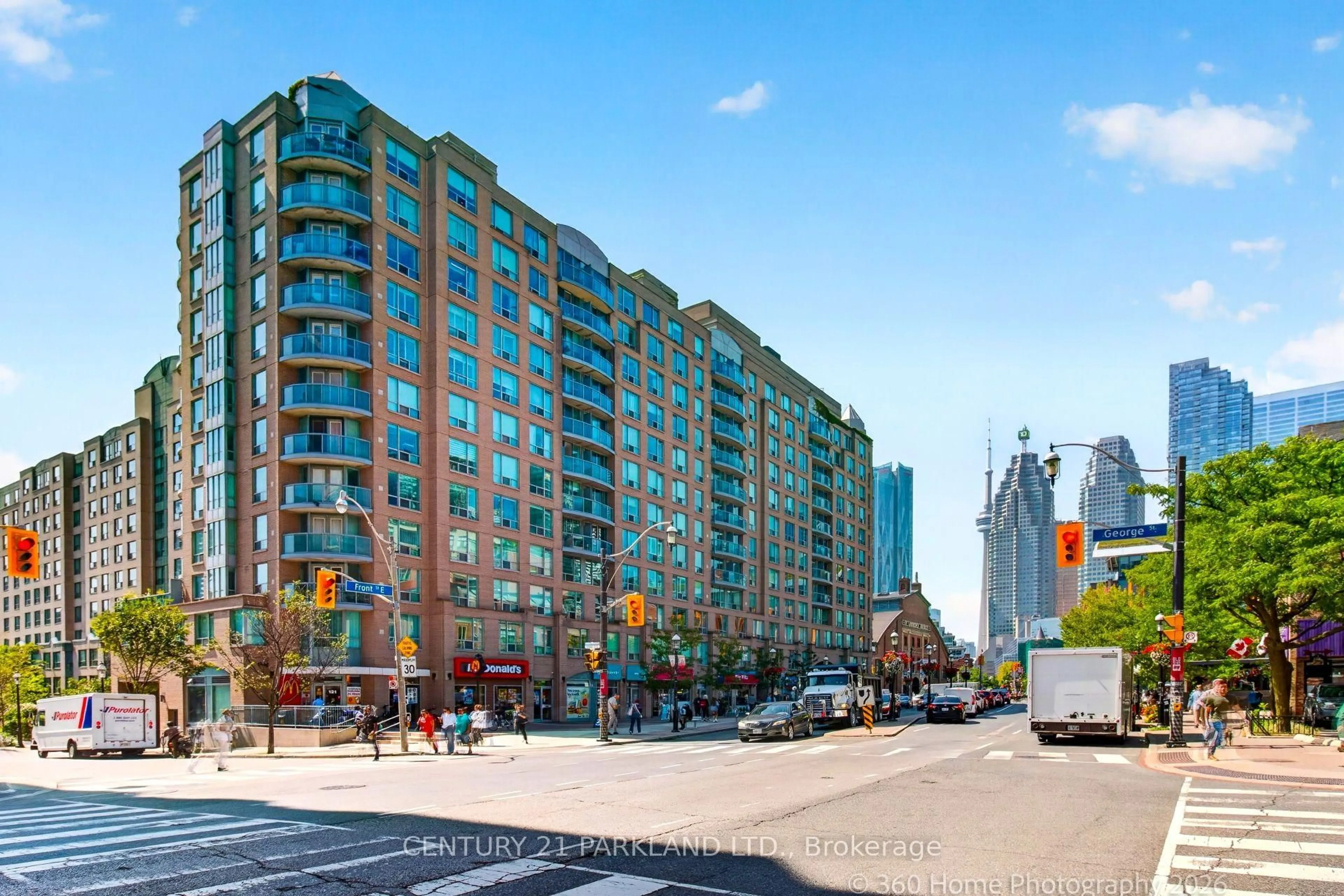 Patio, street for 109 Front St #609, Toronto Ontario M5A 4P7