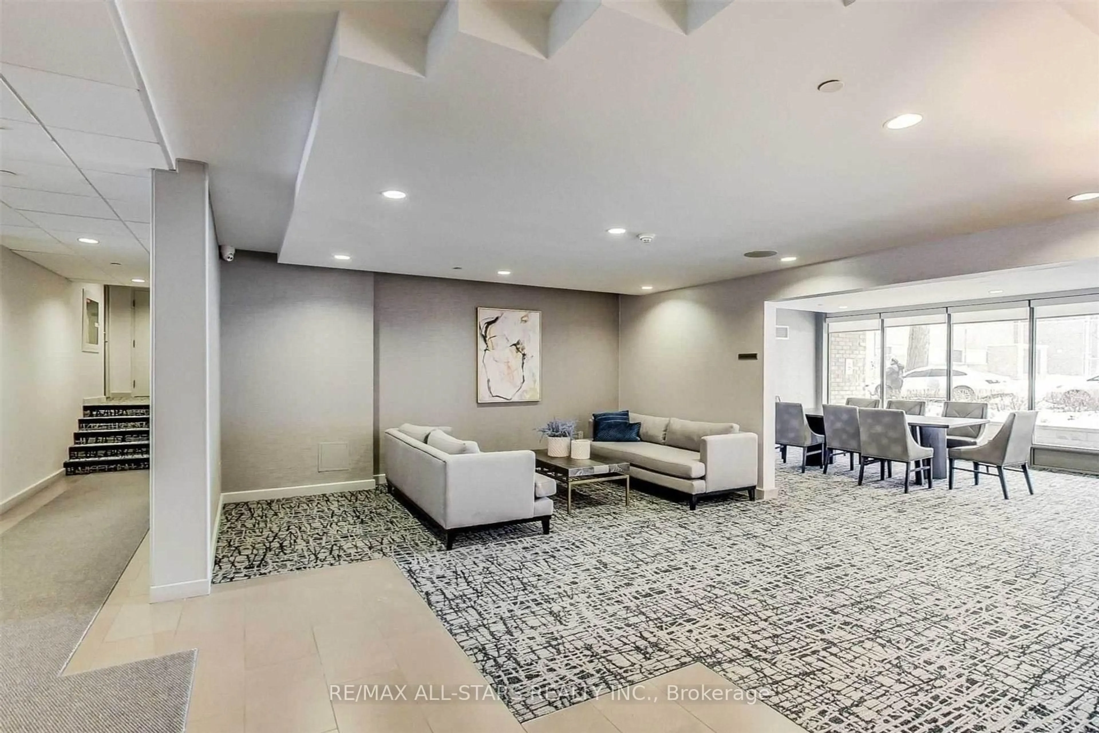 Unknown for 15 Maitland Pl #2112, Toronto Ontario M4Y 2X3