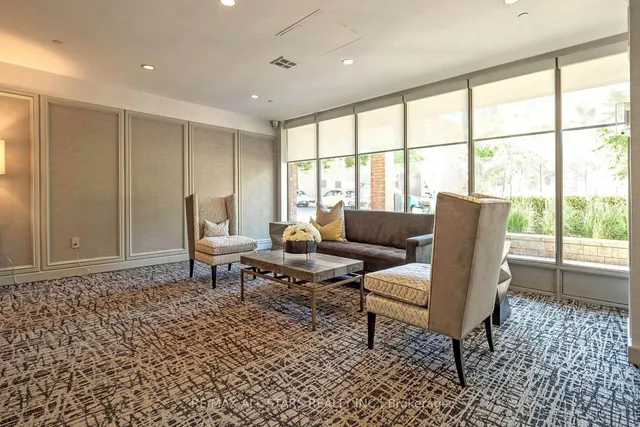 15 Maitland Pl #2112, Toronto 5