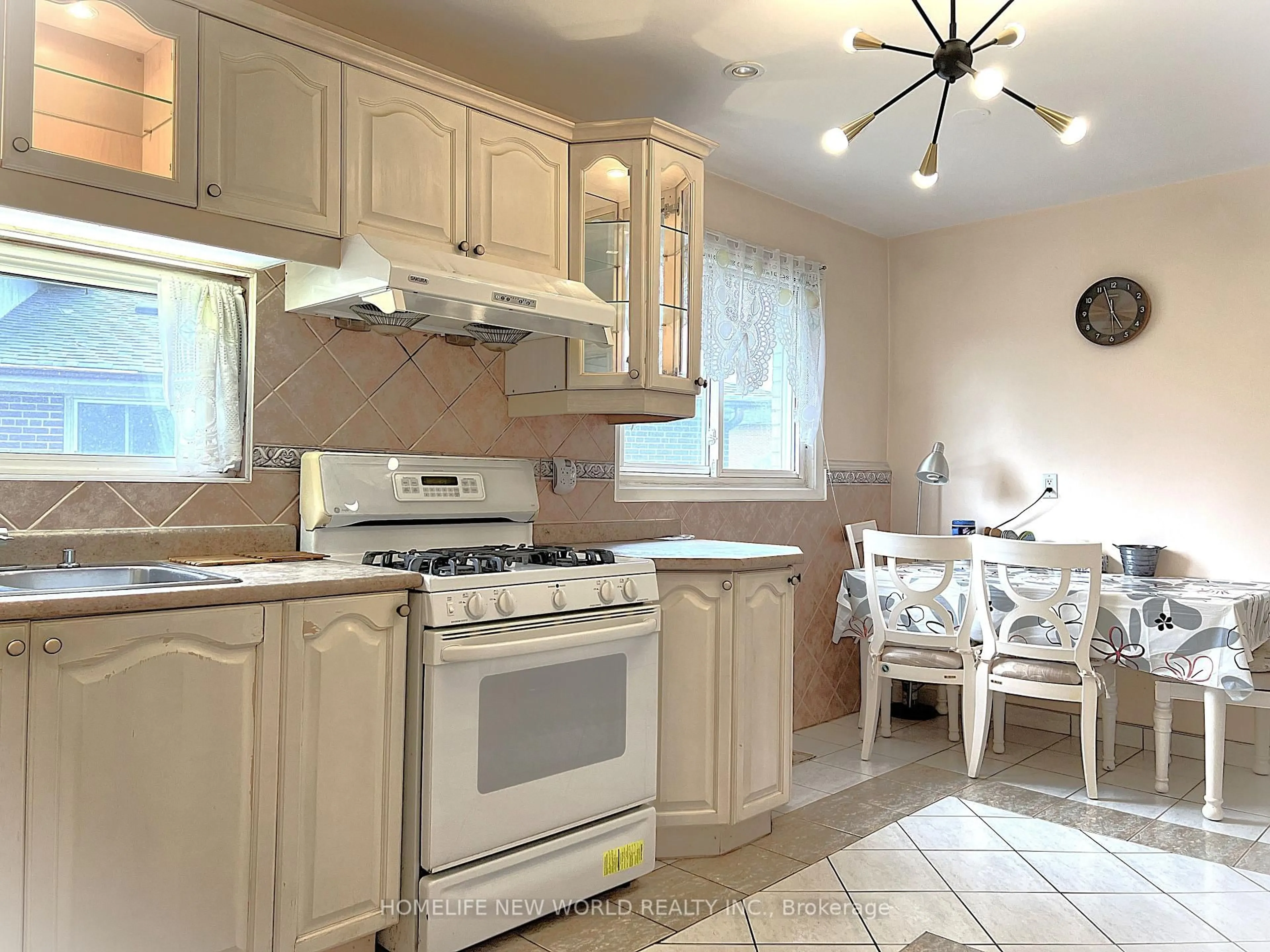 Unknown for 28 Greyhound Dr, Toronto Ontario M2H 1K3
