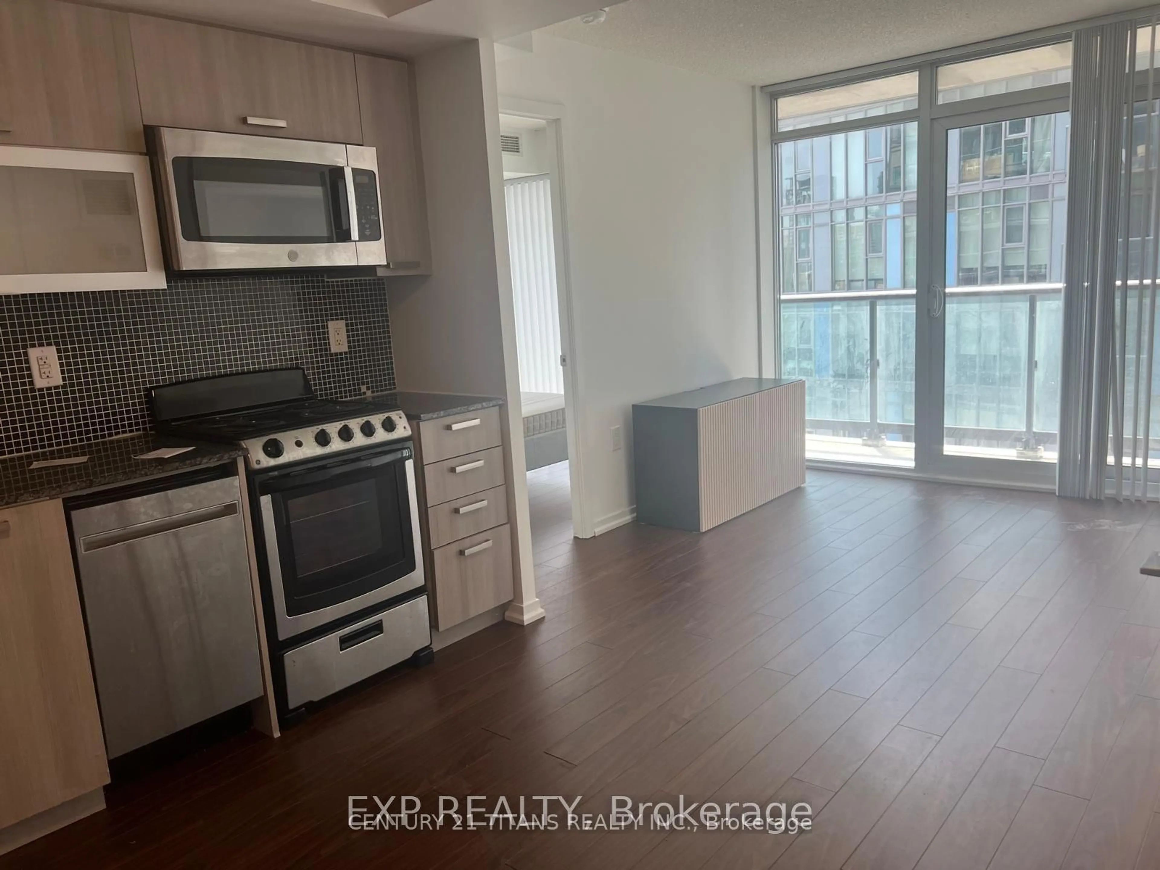 Standard kitchen, unknown for 36 Lisgar St #1212, Toronto Ontario M6J 3G2