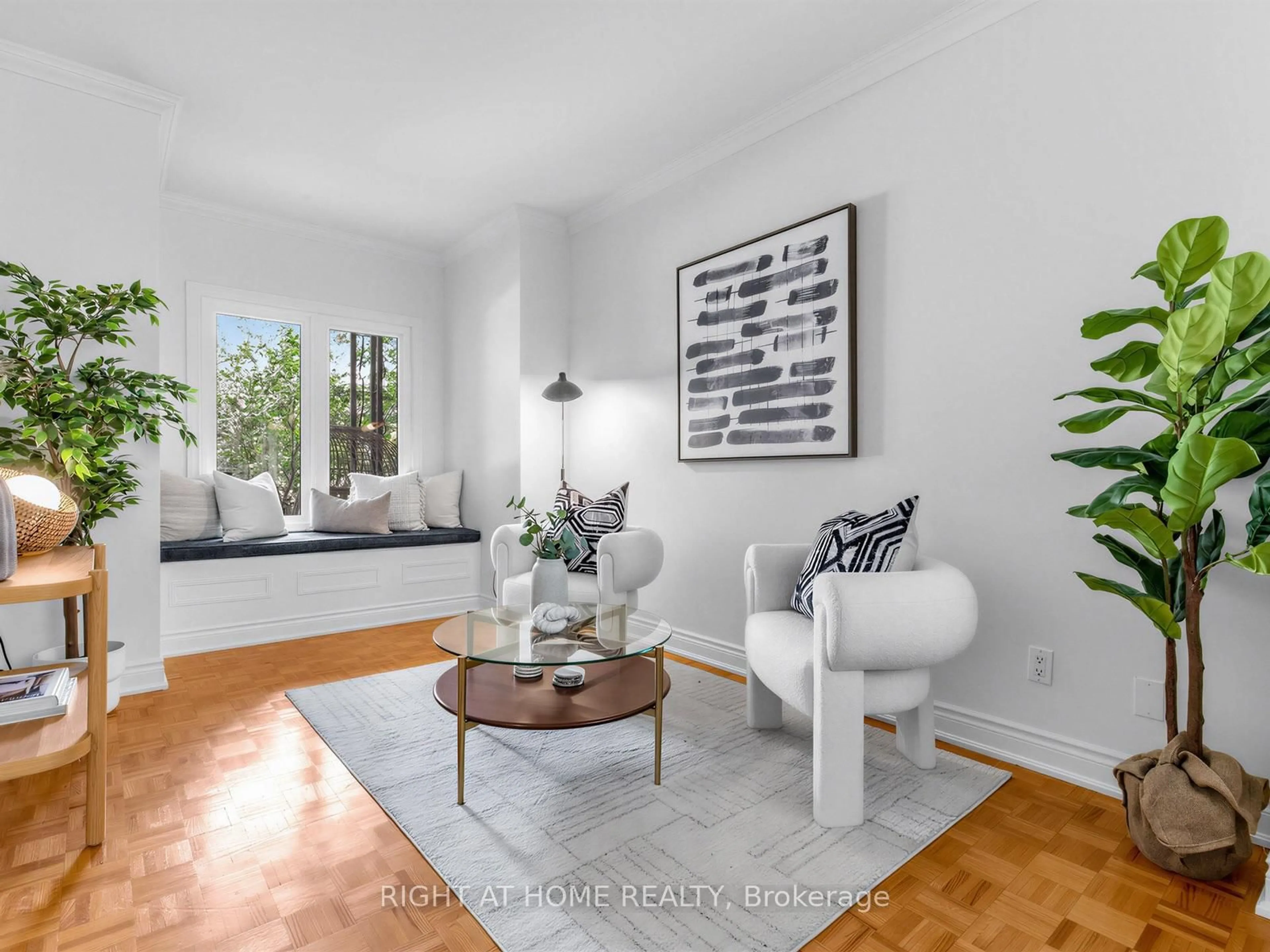 Living room with furniture, unknown for 170 Margueretta St, Toronto Ontario M6H 3S3