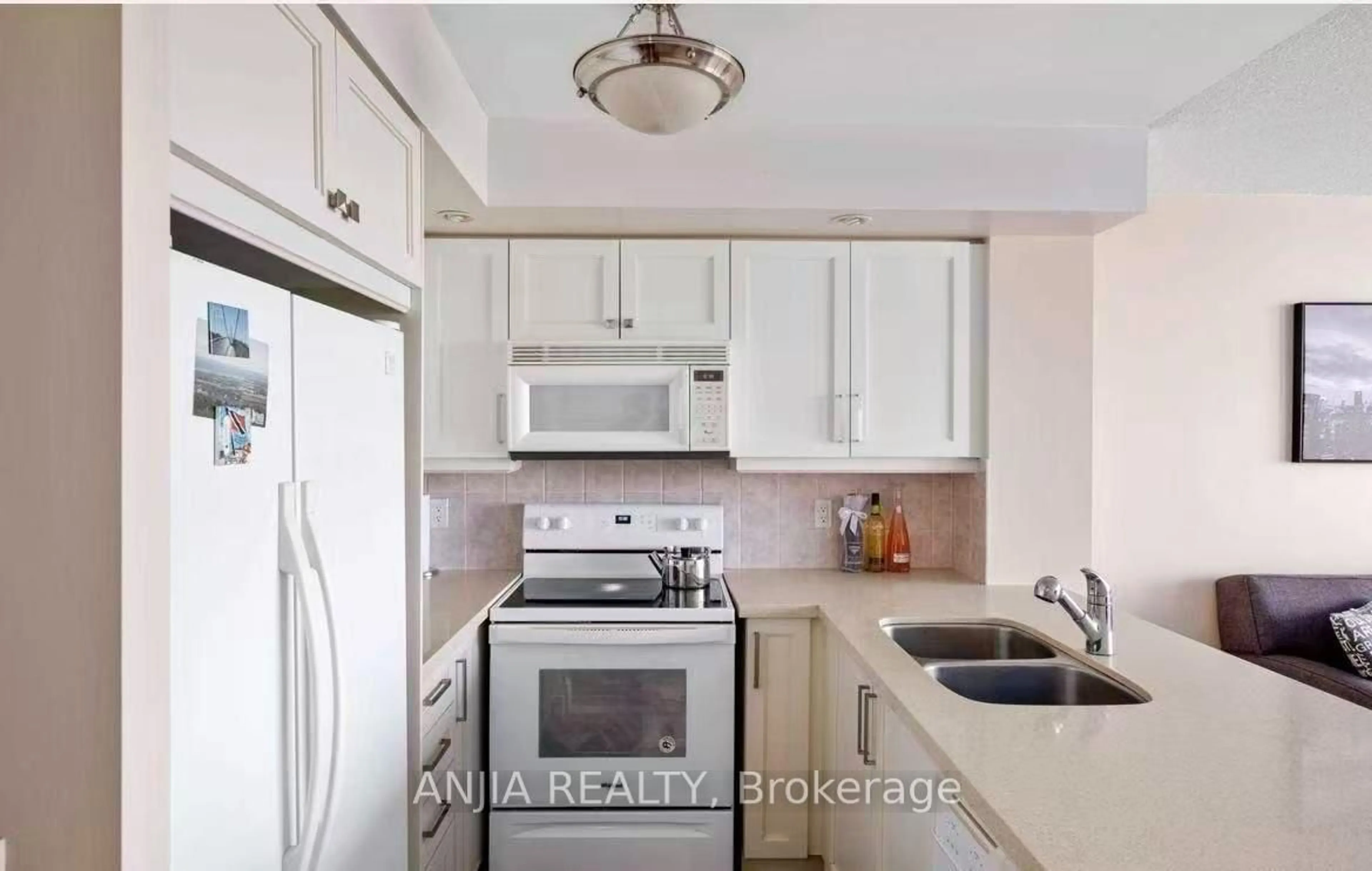 Standard kitchen, unknown for 5 Northtown Way #903, Toronto Ontario M2N 7A1