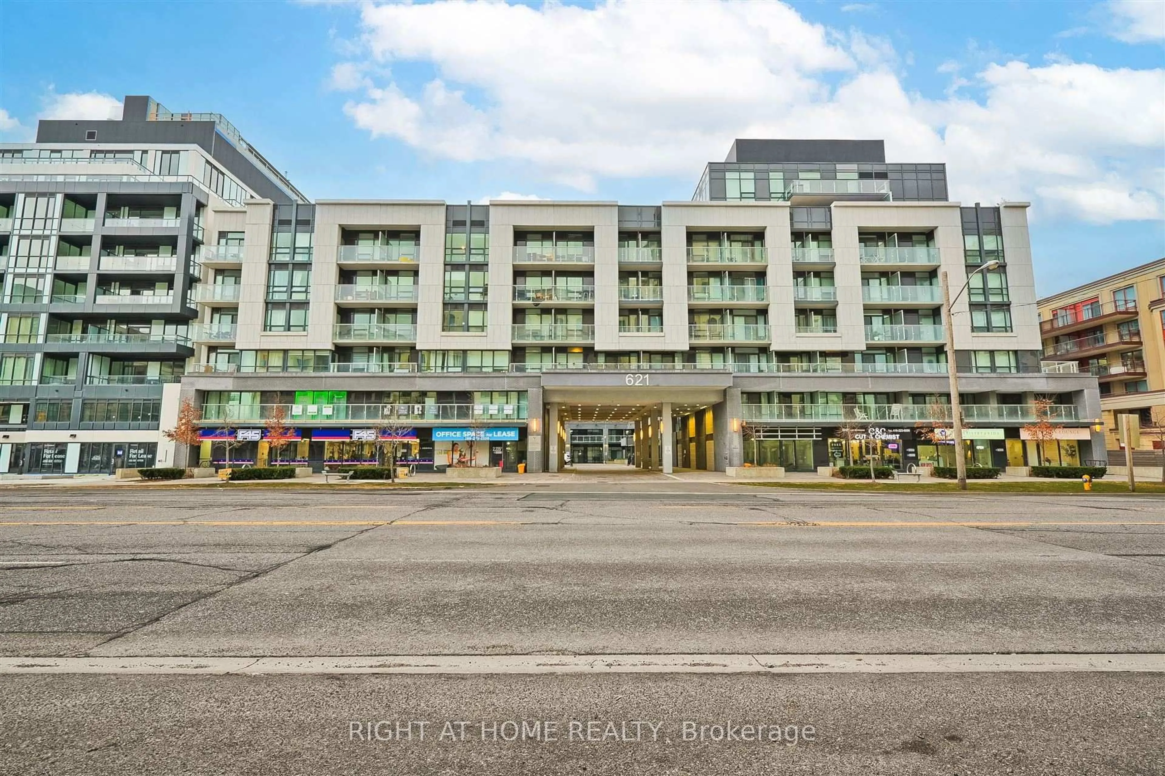 Unknown for 621 Sheppard Ave #321, Toronto Ontario M2K 1B5