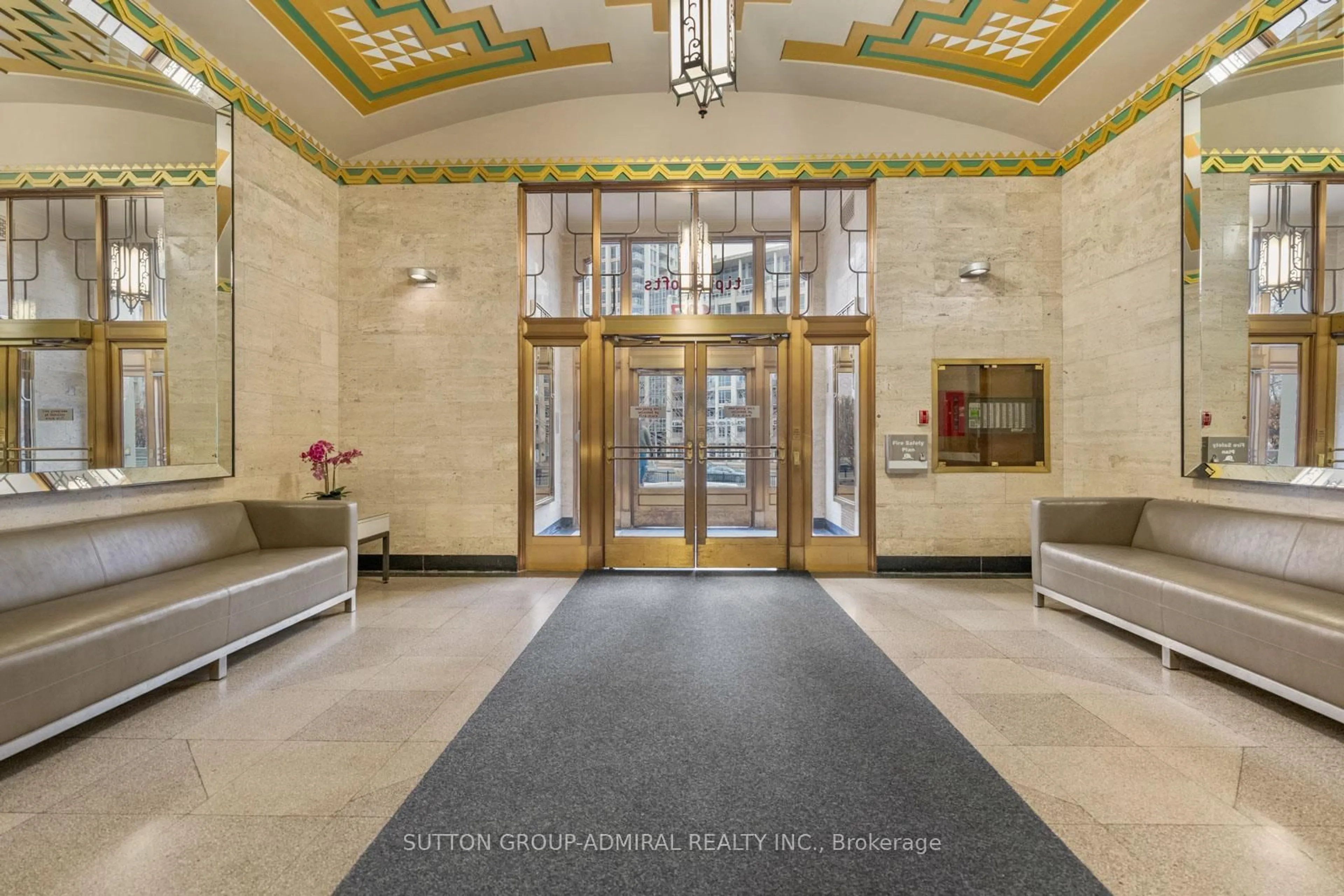 Indoor foyer for 637 Lake Shore Blvd #434, Toronto Ontario M5V 3J6