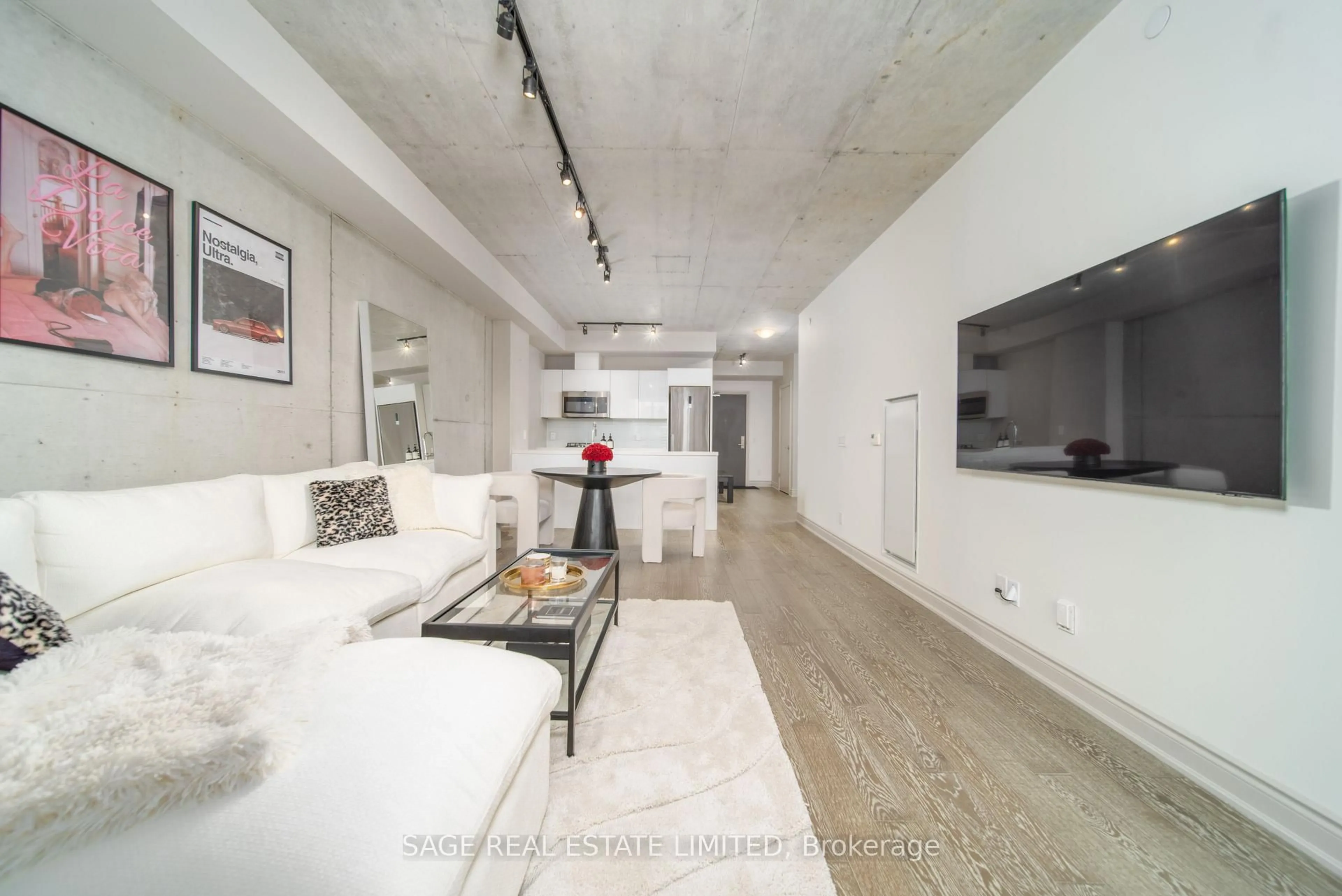 Unknown for 608 RICHMOND St #320, Toronto Ontario M5V 0N9