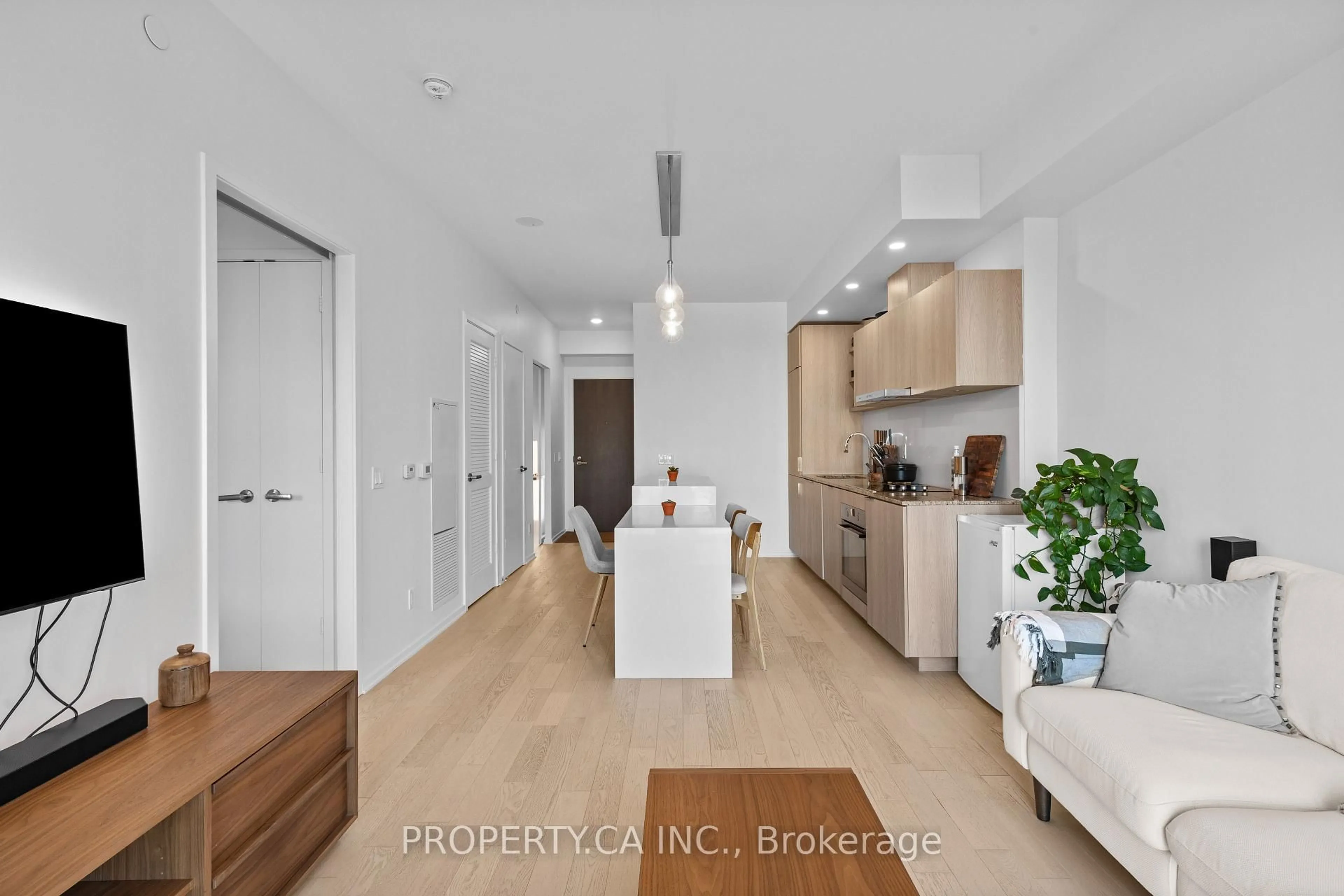 Unknown for 12 Bonnycastle St #710, Toronto Ontario M5A 0C8