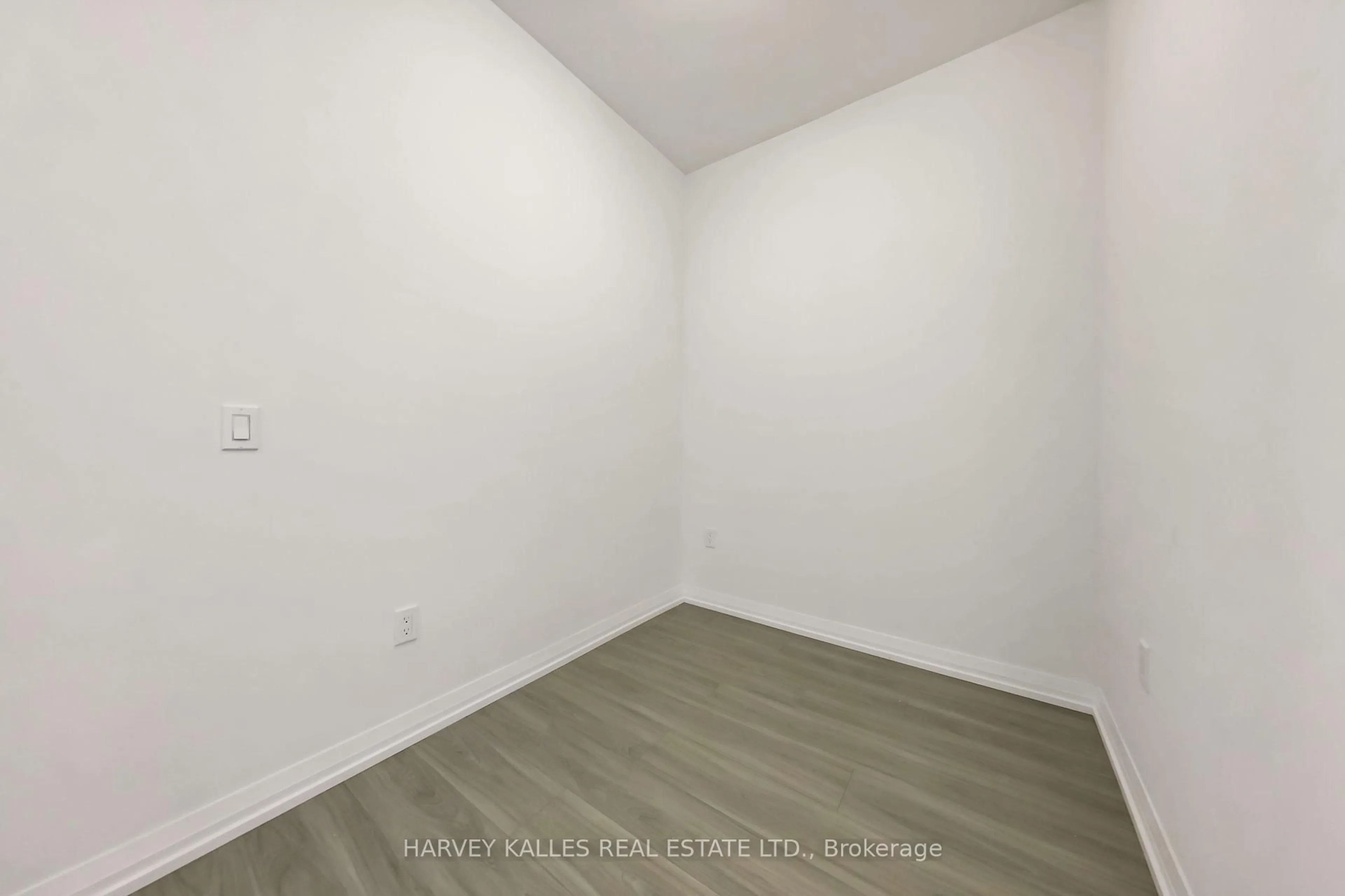 A pic of a room for 25 Holly St #2604, Toronto Ontario M4S 0E3