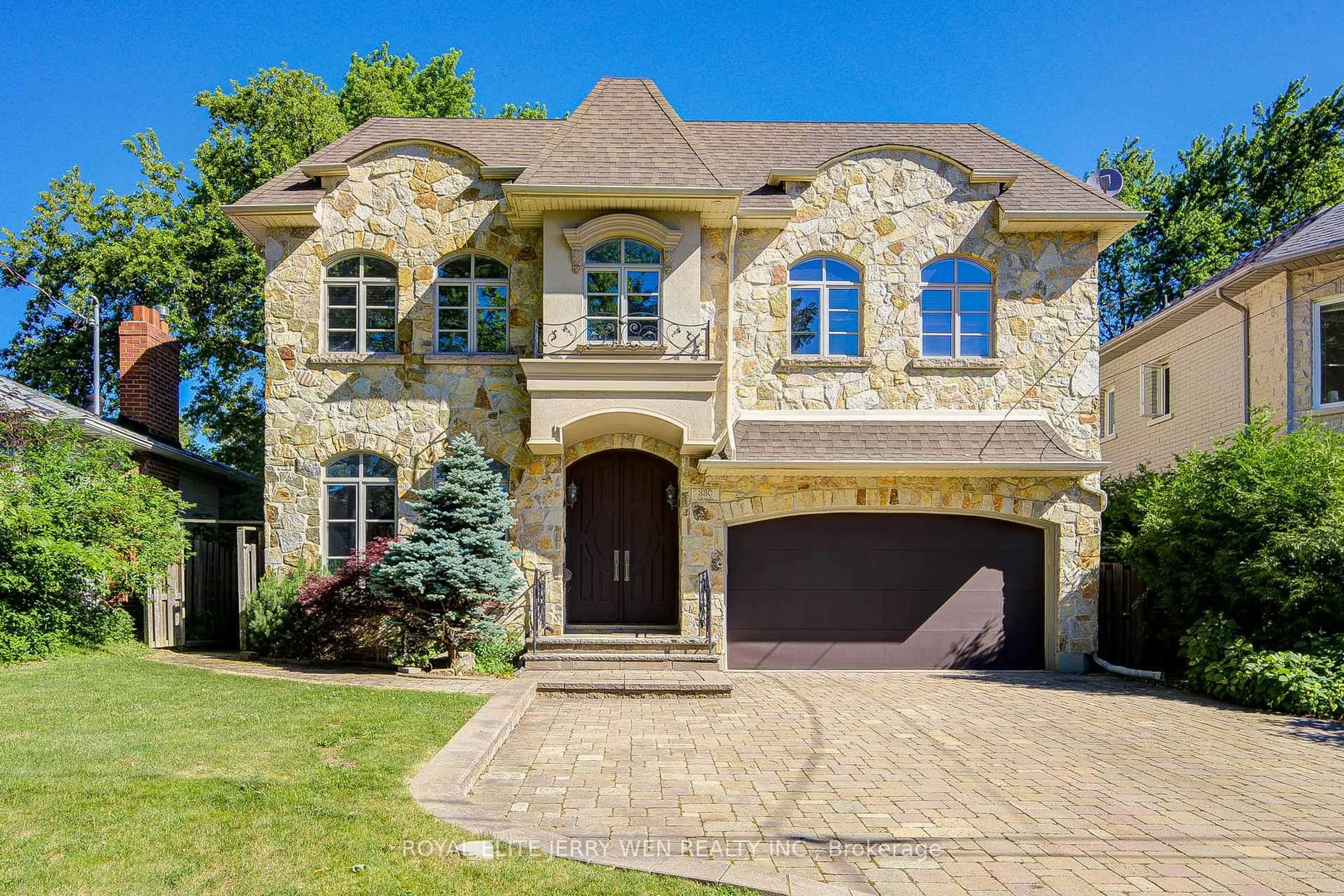Home with brick exterior material, street for 330 Hillcrest Ave, Toronto Ontario M2N 3P6
