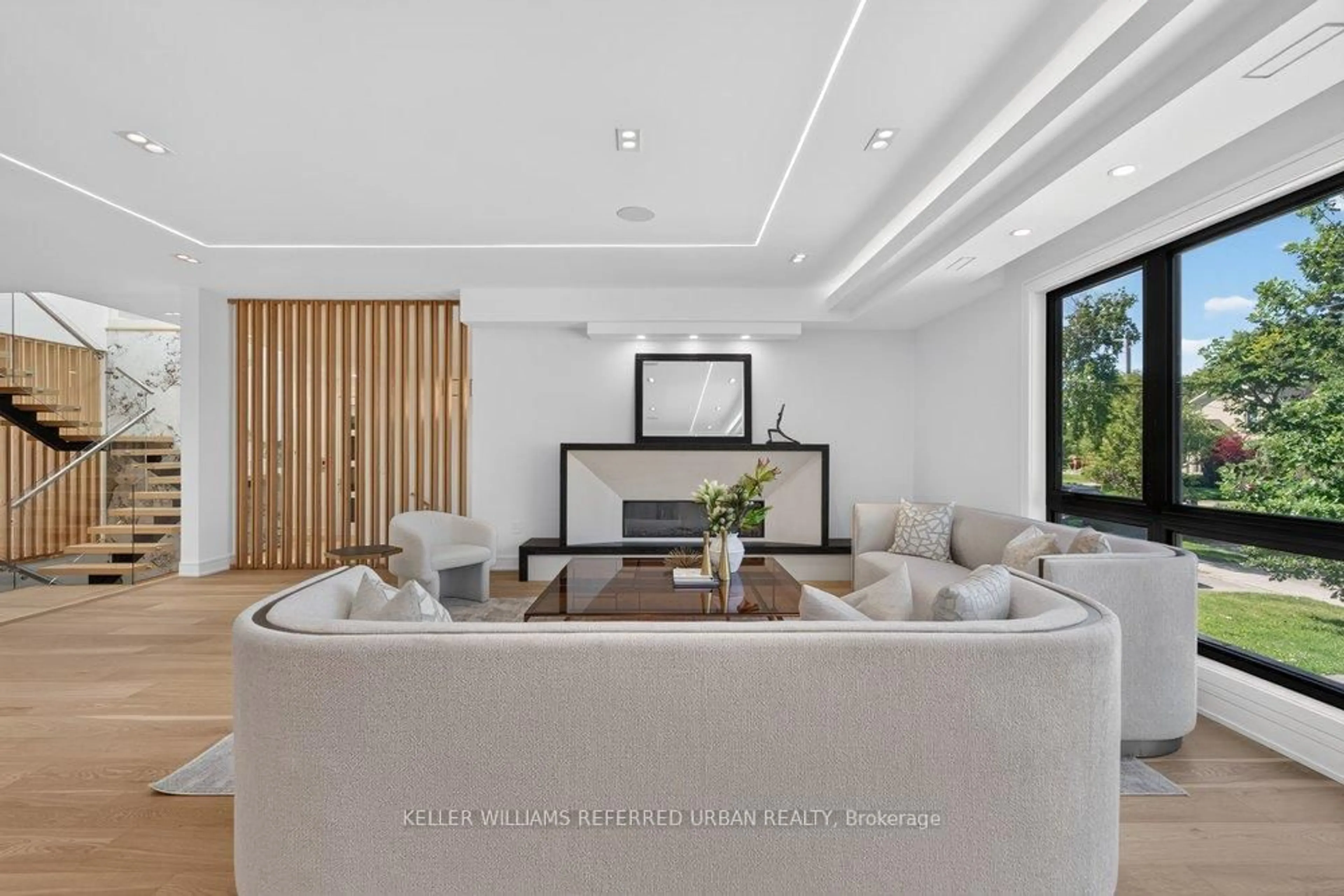 Living room with furniture, unknown for 103 Bevdale Rd, Toronto Ontario M2R 1L8
