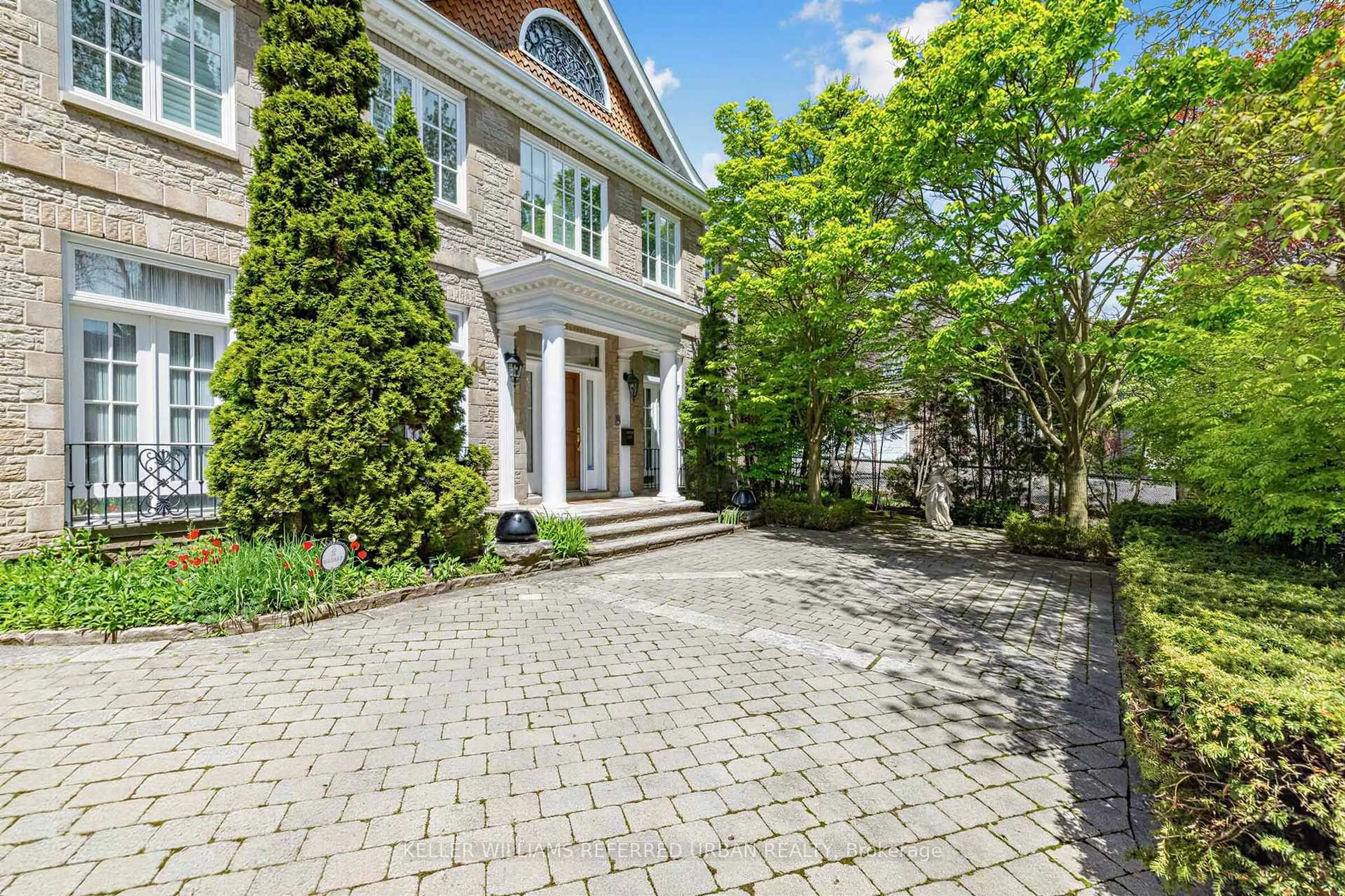 Unknown for 44 Cotswold Cres, Toronto Ontario M2P 1N2