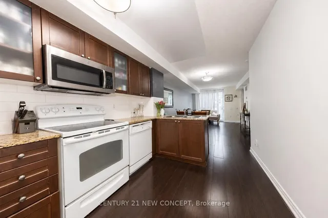 761 Bay St #404, Toronto 3