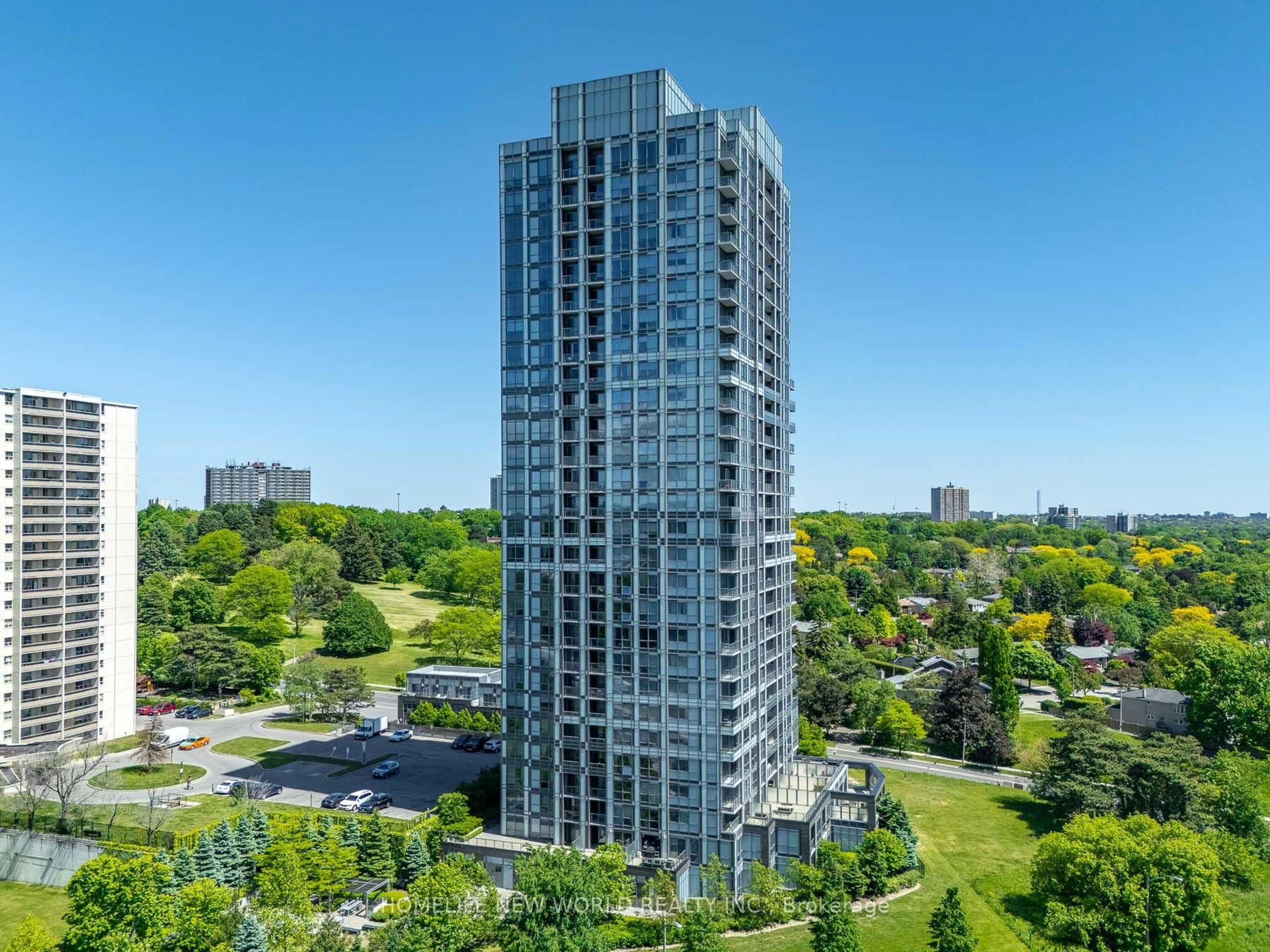 A pic from outside/outdoor area/front of a property/back of a property/a pic from drone, city buildings view from balcony for 18 Graydon Hall Dr #809, Toronto Ontario M3A 0A4
