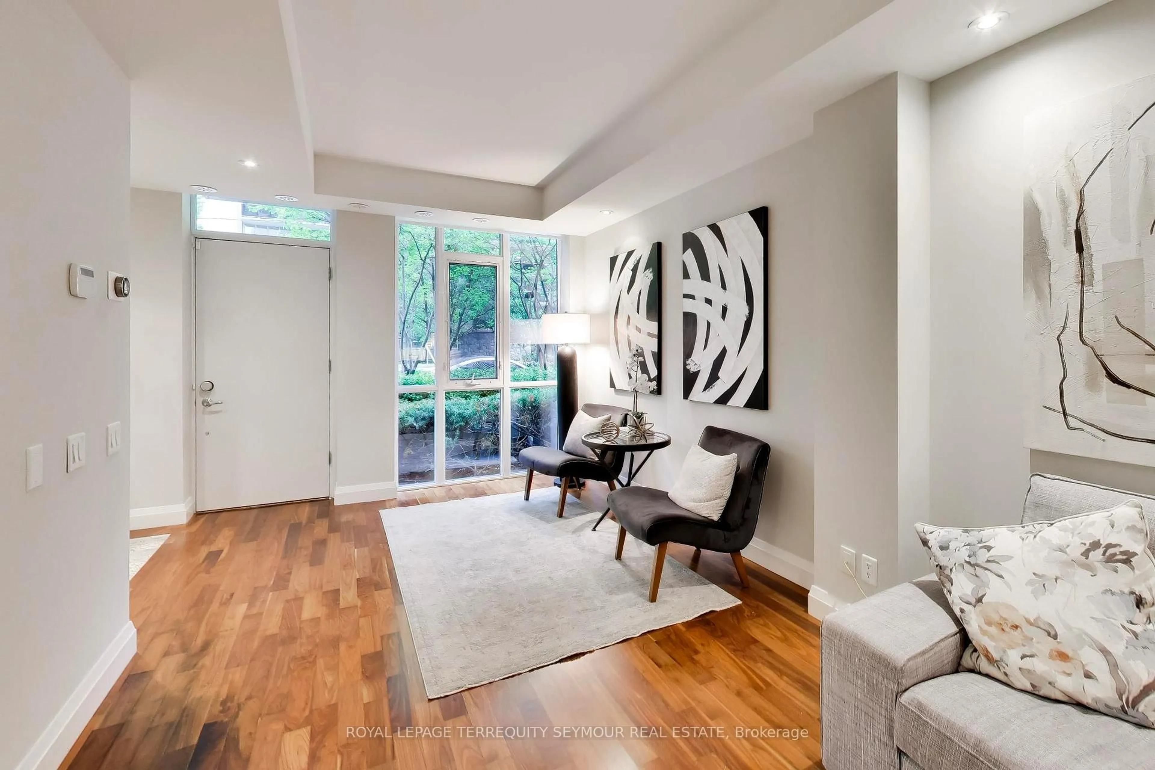 Indoor entryway for 79 Redpath Ave, Toronto Ontario M4S 2J9
