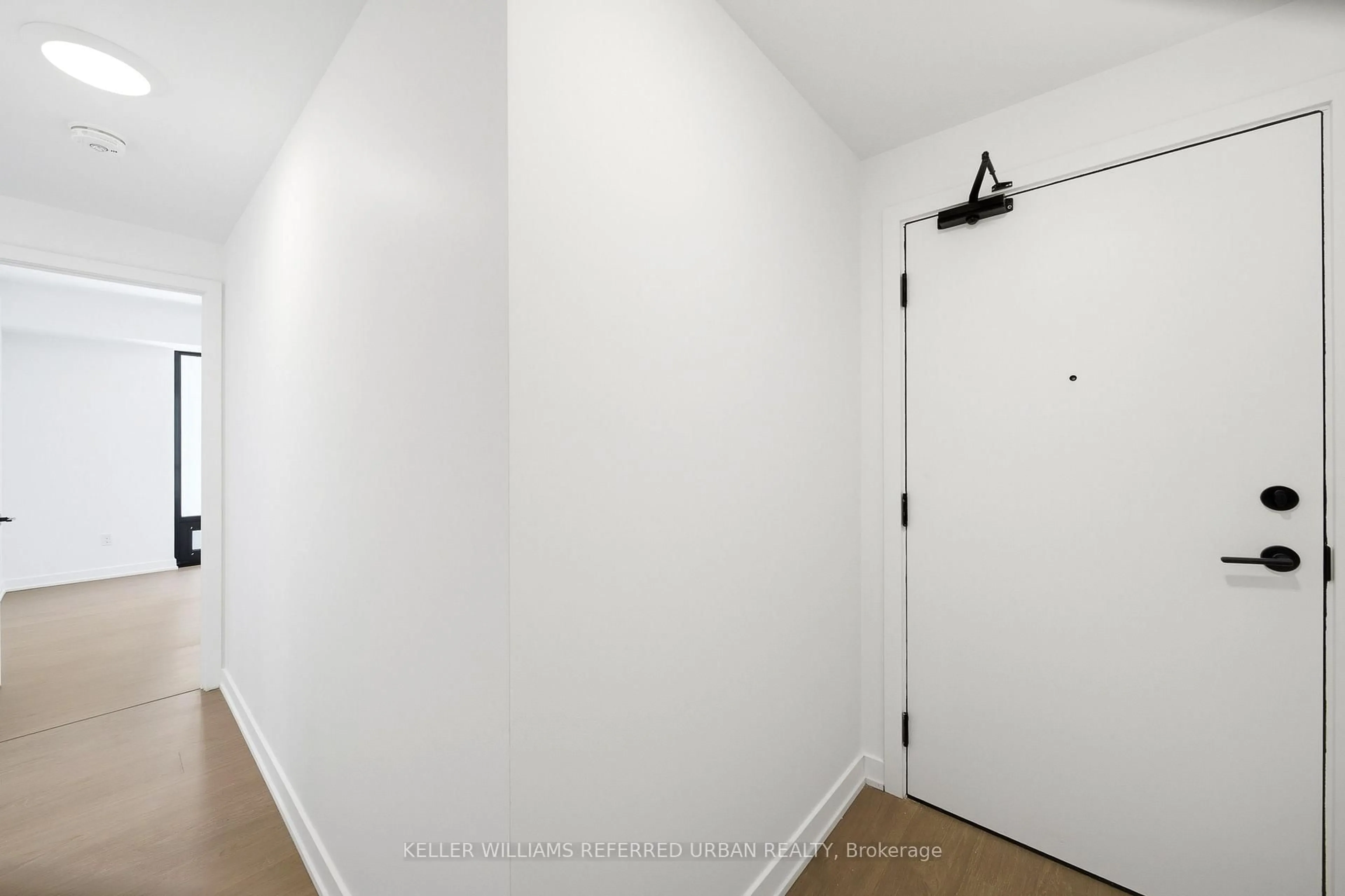 A pic of a room for 89 Montclair Ave #1525, Toronto Ontario M5P 0B1