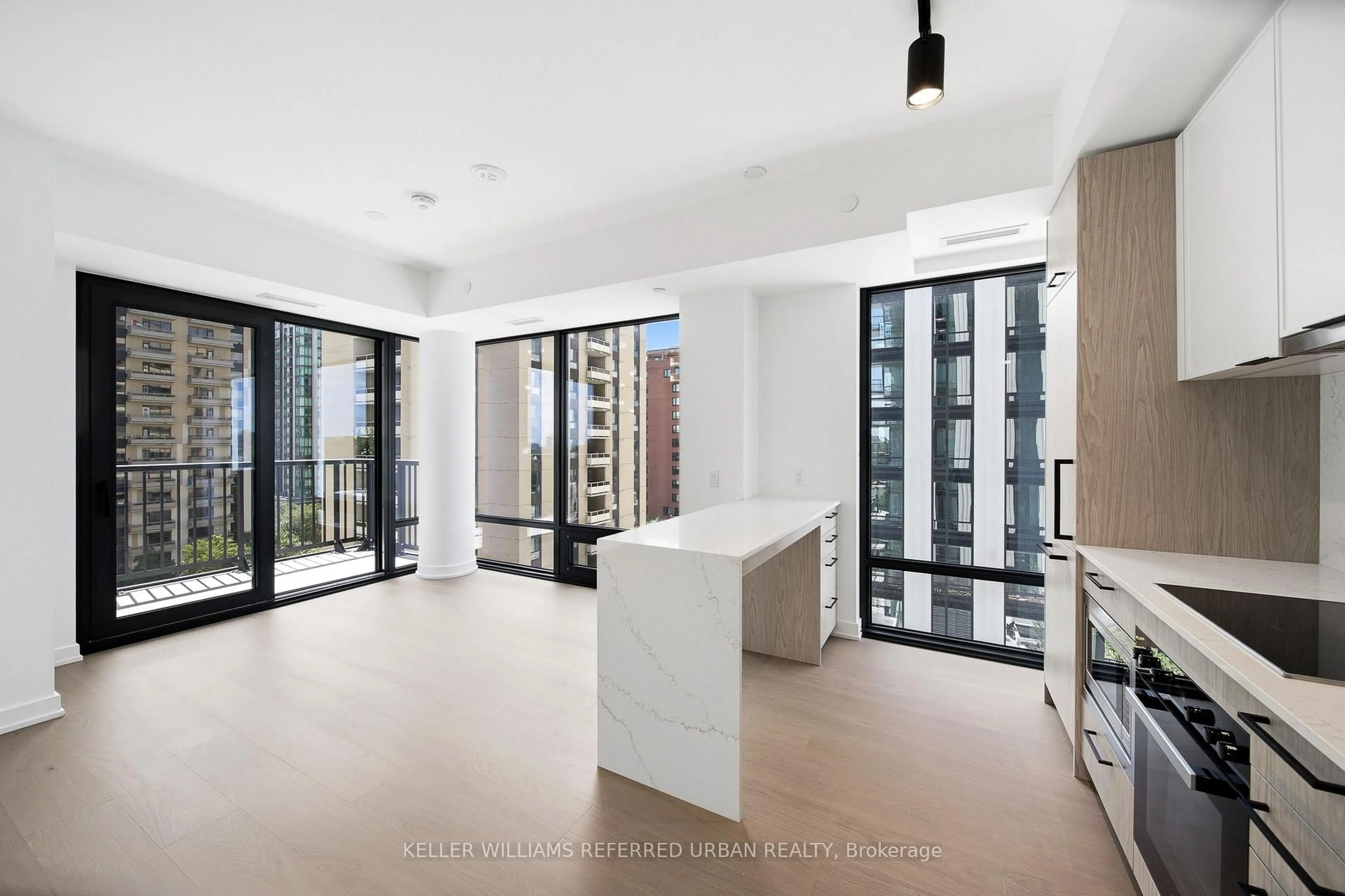 Unknown for 89 Montclair Ave #1525, Toronto Ontario M5P 0B1