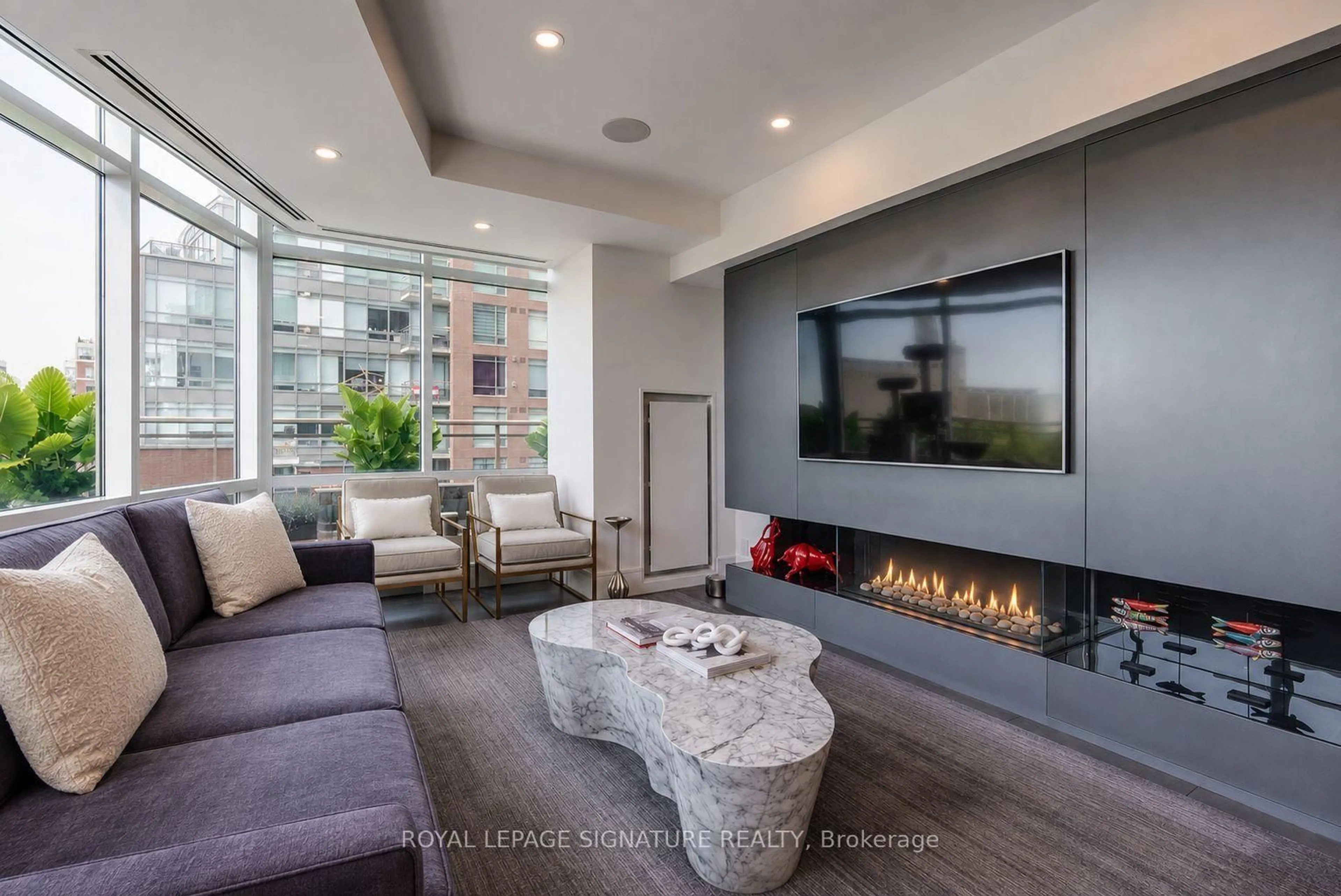 Living room with furniture, unknown for 500 Queens Quay #602E, Toronto Ontario M5V 3K8