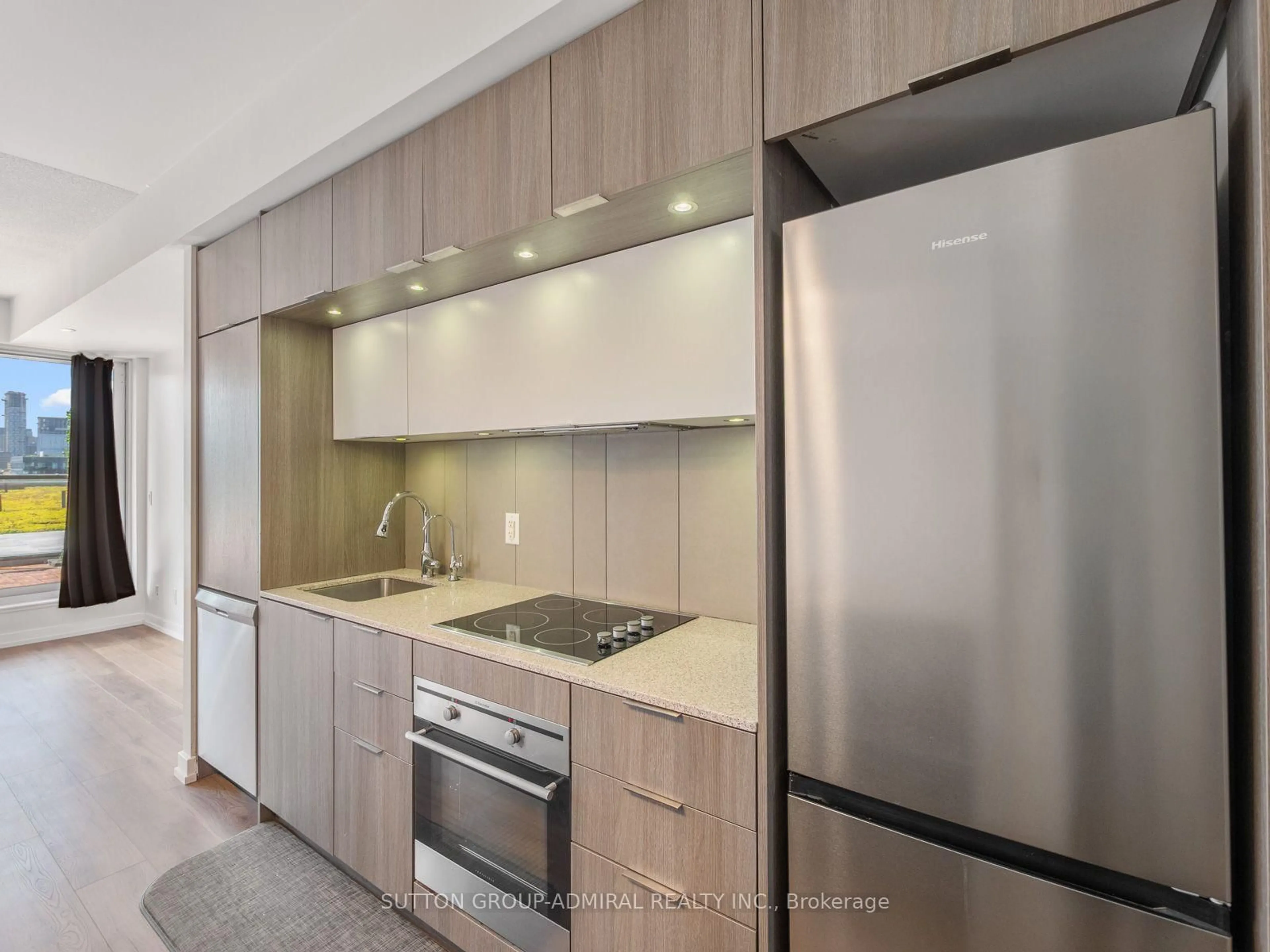 Standard kitchen, unknown for 170 Sumach St #907, Toronto Ontario M5A 0C3
