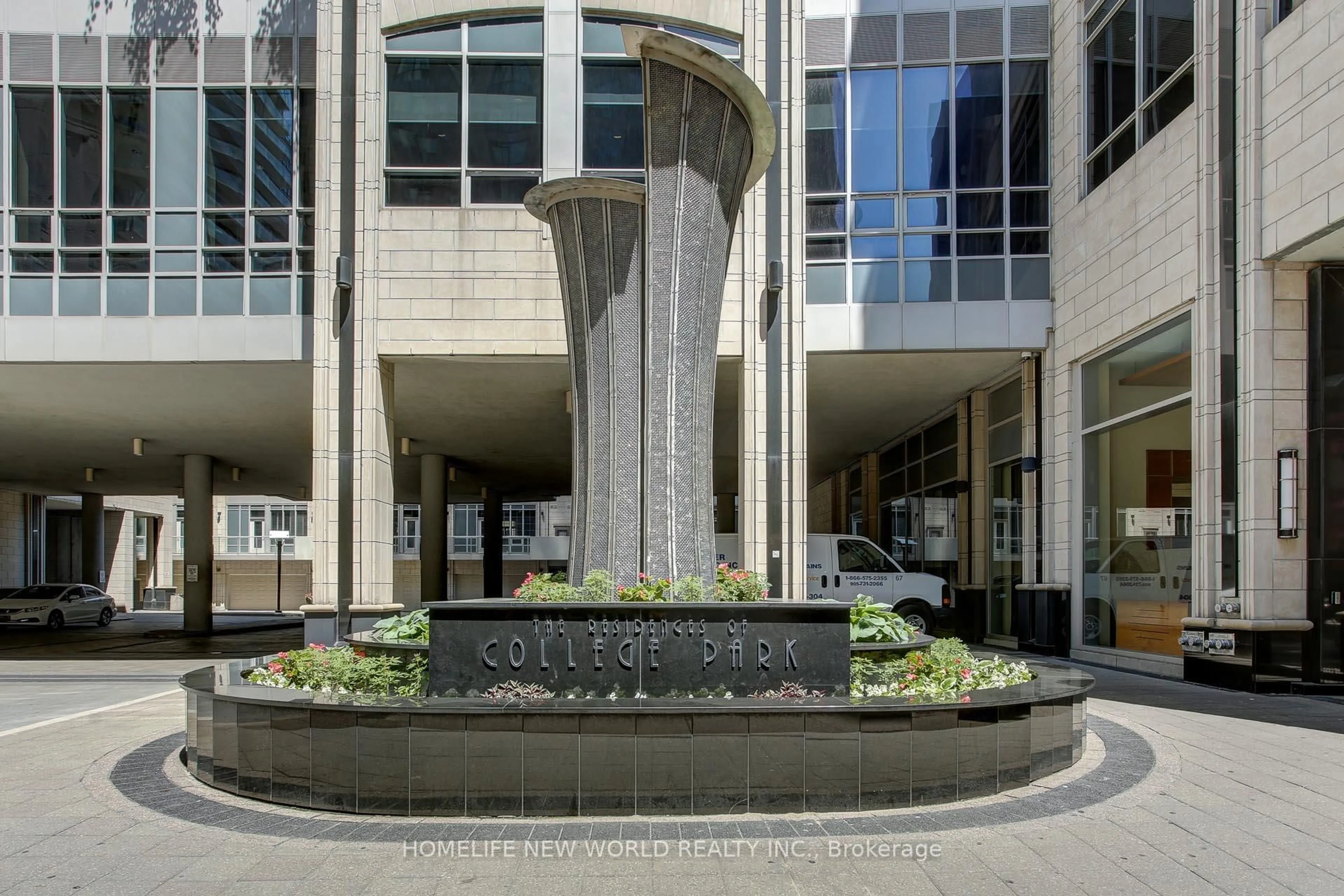 Indoor foyer for 761 Bay St #3305, Toronto Ontario M5G 2R2