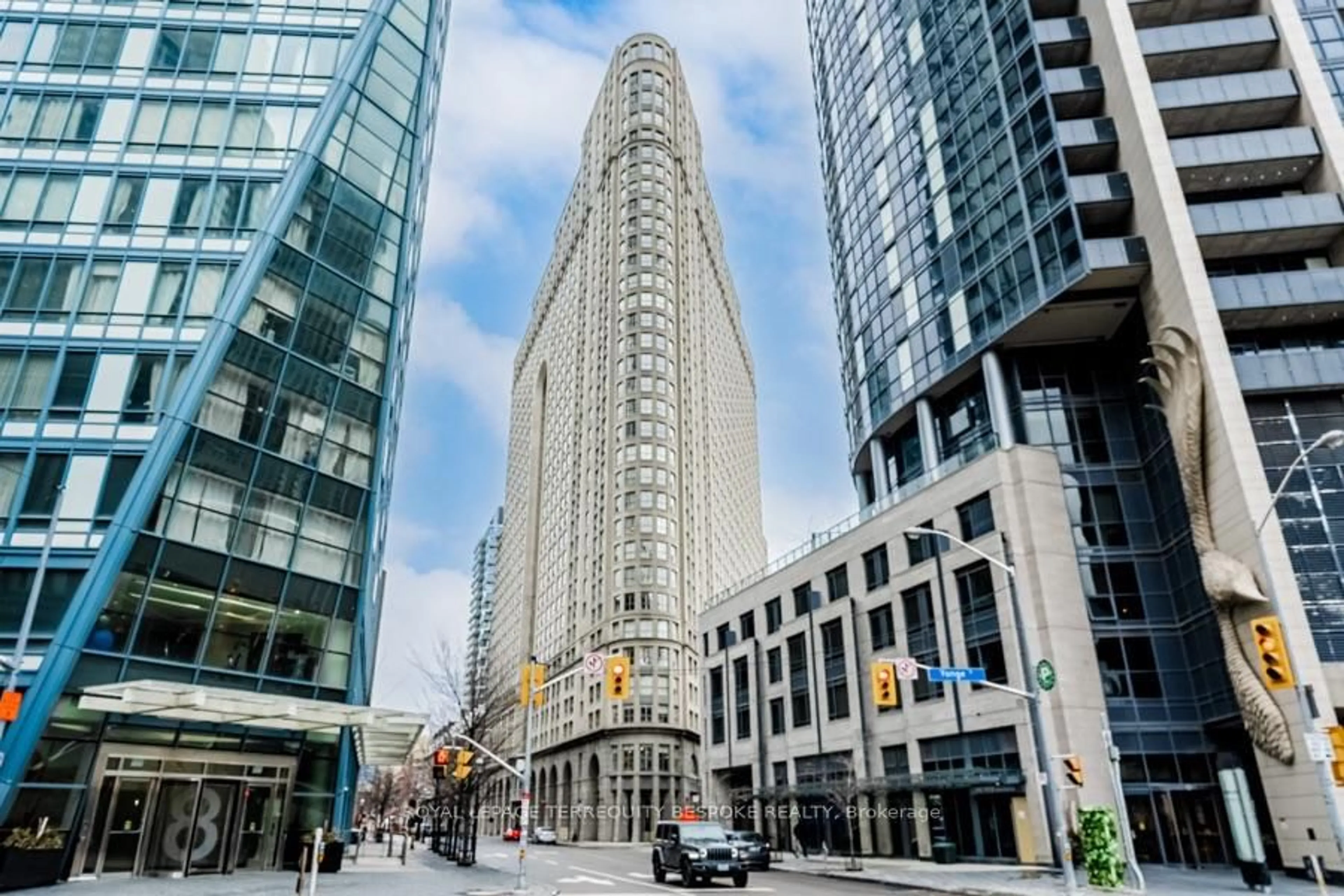 Indoor foyer for 25 The Esplanade #1107, Toronto Ontario M5E 1W5