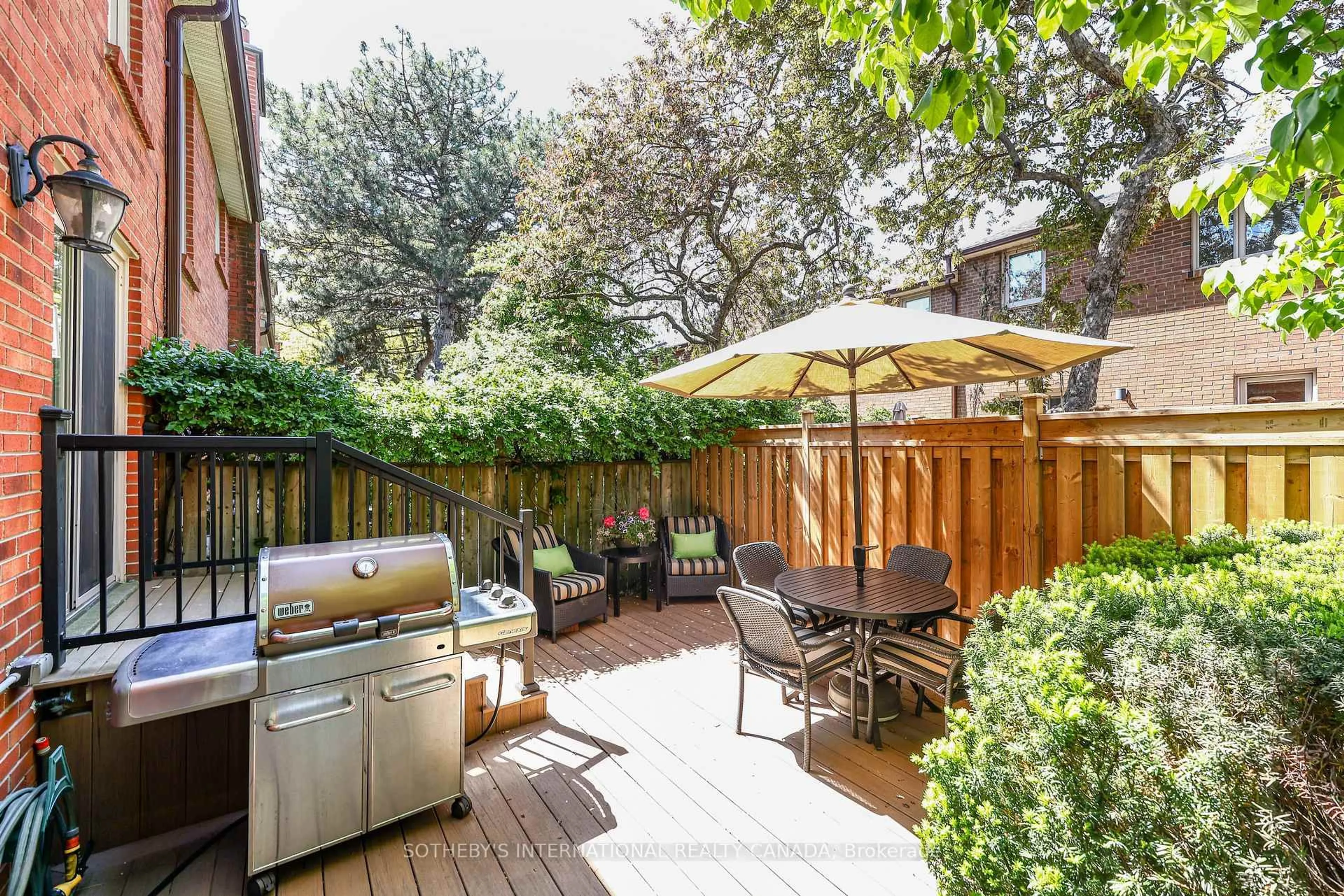 Patio, street for 70 Sylvan Valley Way, Toronto Ontario M5M 4M3