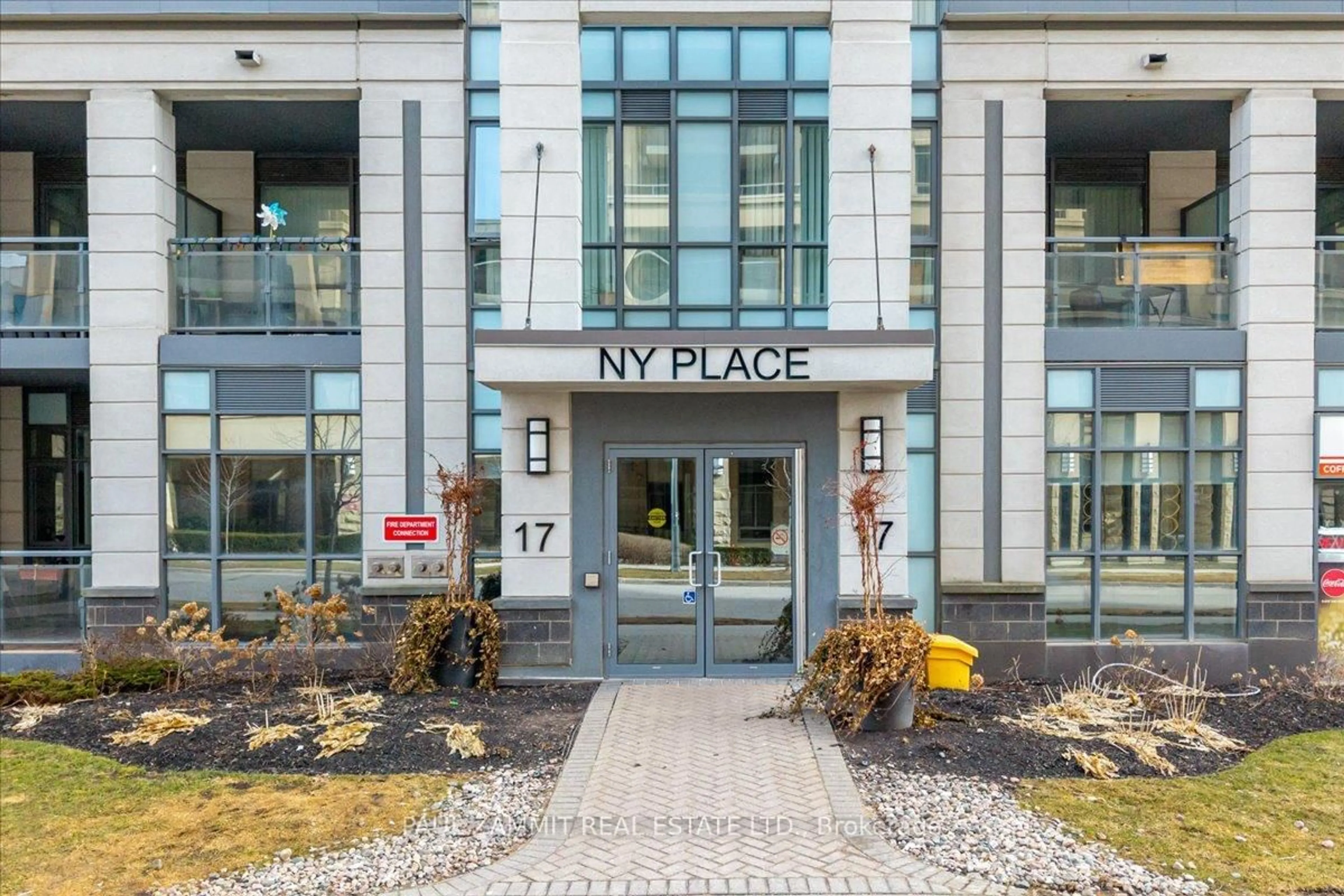 Indoor foyer for 17 Kenaston Gdns #311, Toronto Ontario M2K 0B9