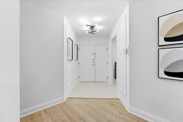 131 Beecroft Rd #306, Toronto 3