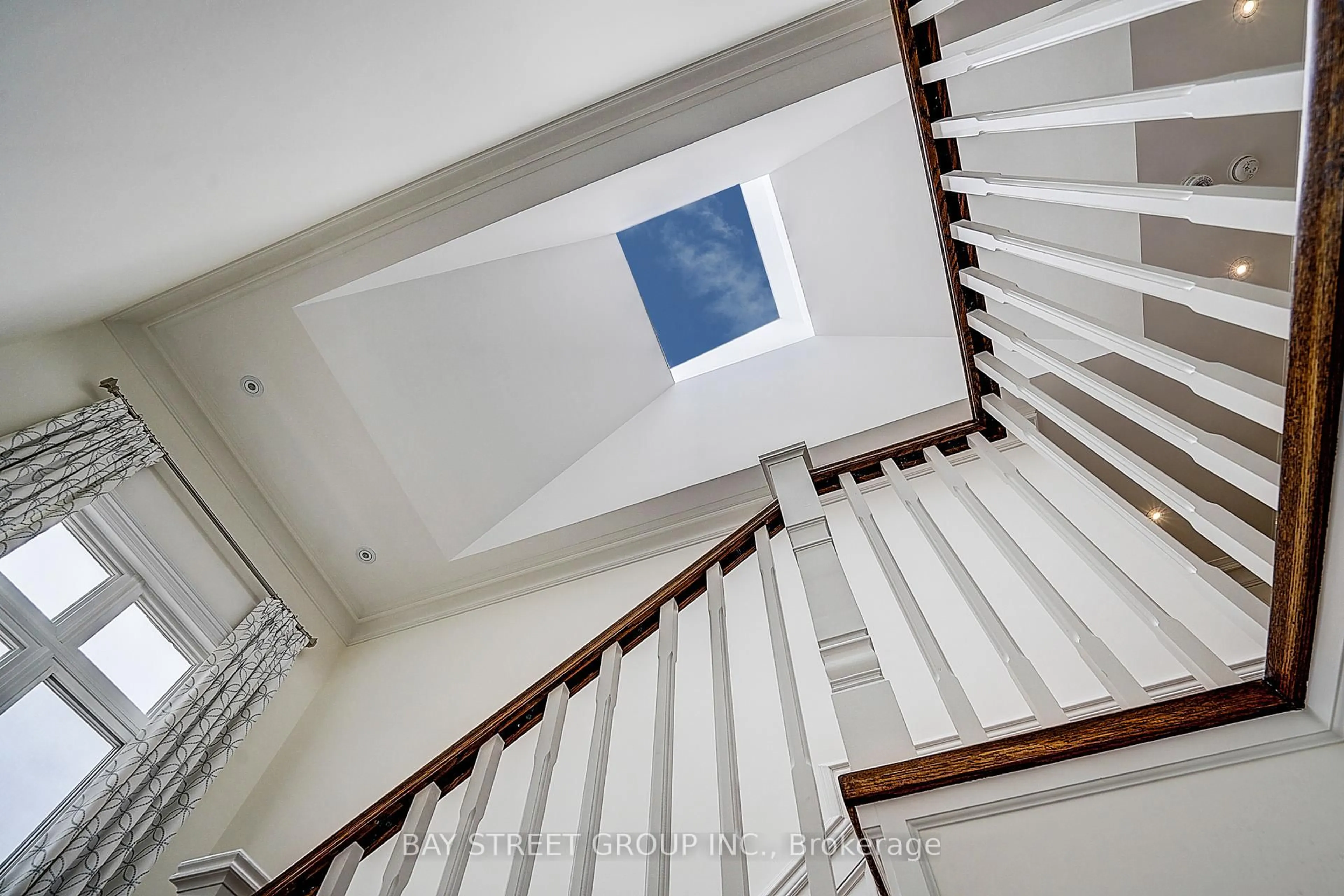 Stairs for 28 Carnwath Cres, Toronto Ontario M2P 1J5