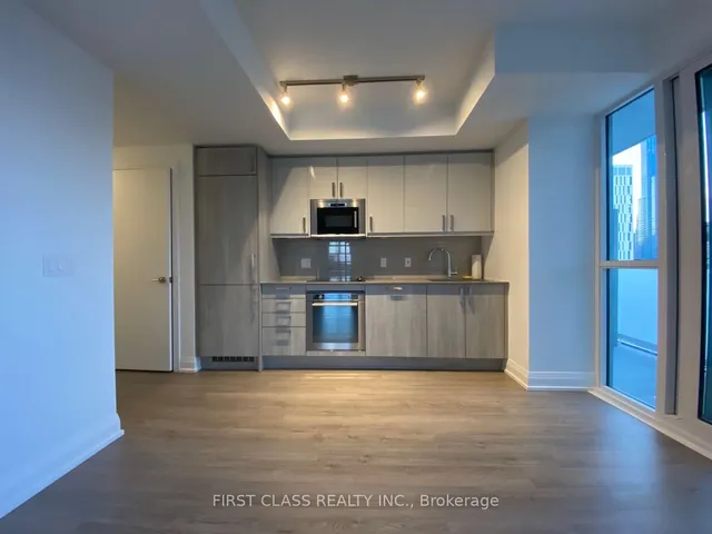 77 Mutual St #1809, Toronto 4