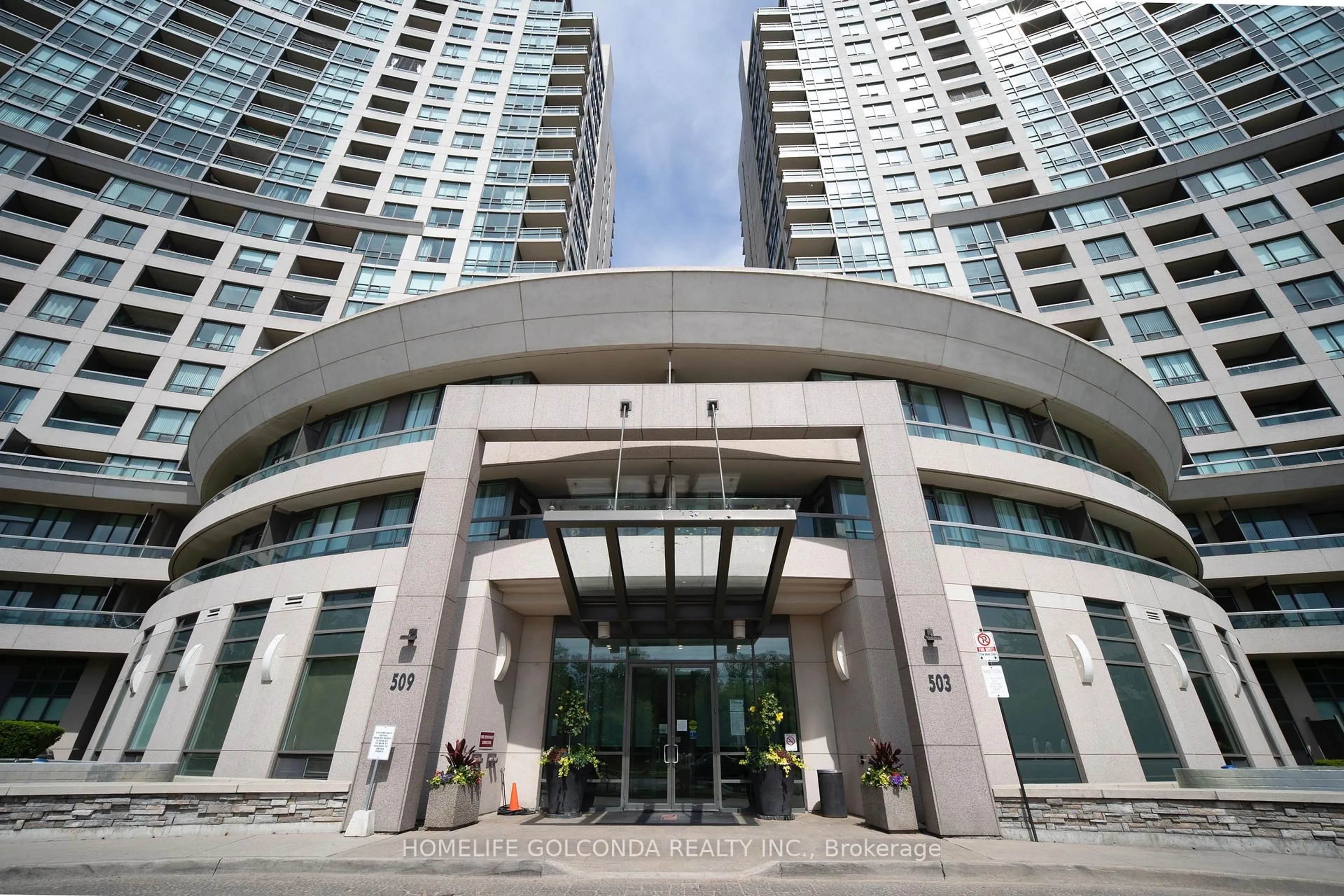 Indoor foyer for 509 Beecroft Rd #1106, Toronto Ontario M2N 0A3