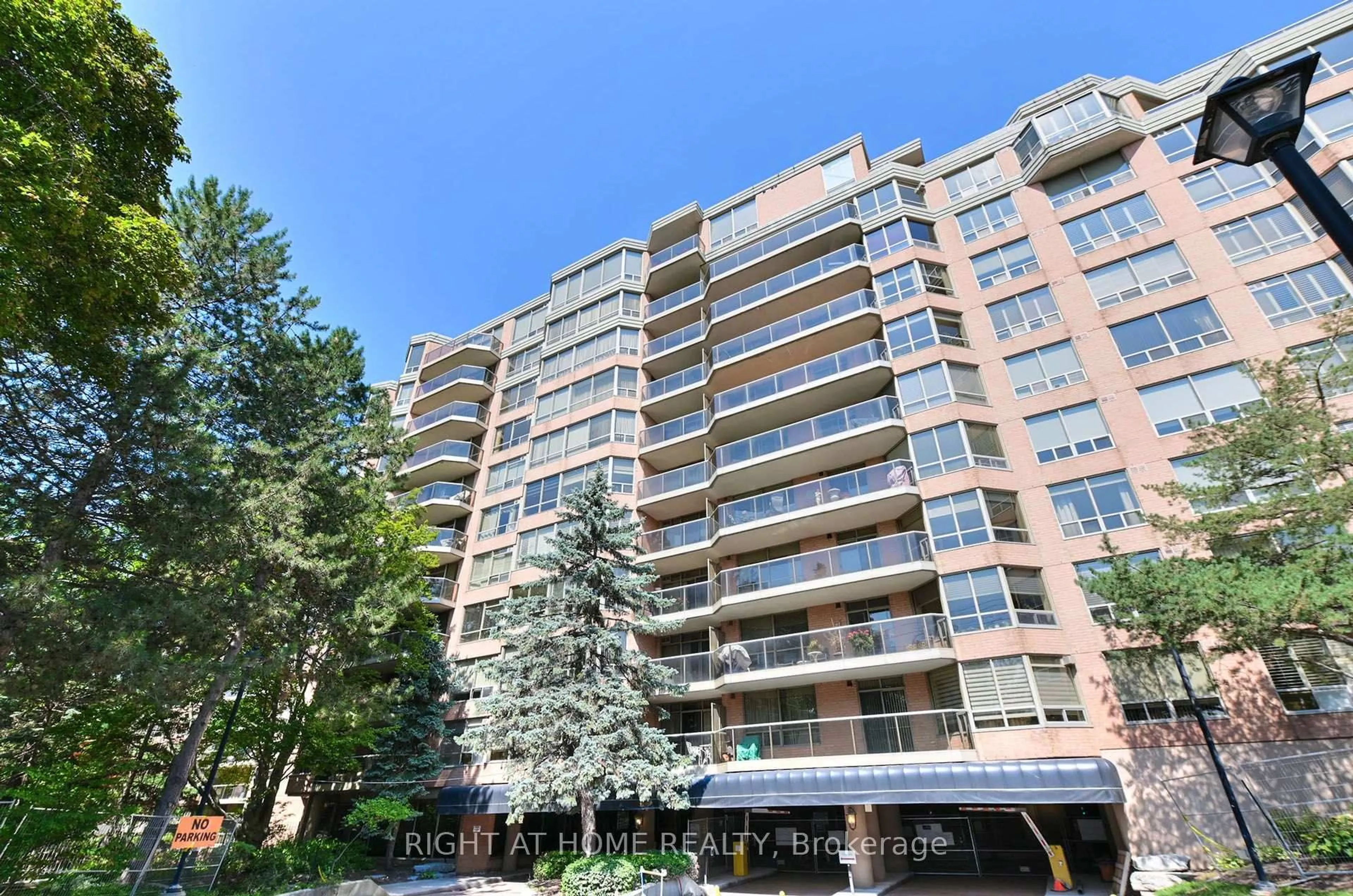 Unknown for 3181 Bayview Ave #215, Toronto Ontario M2K 2Y2