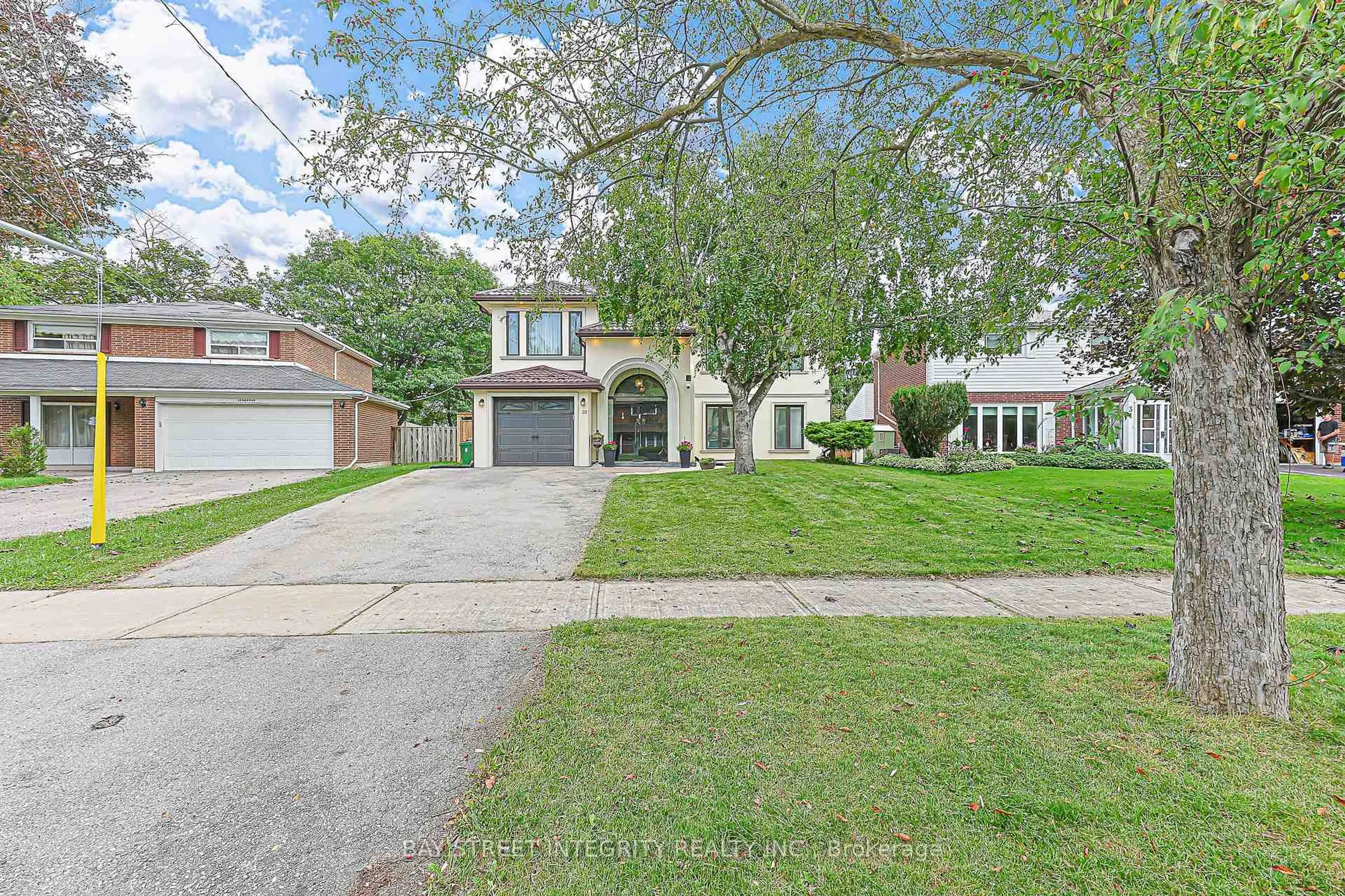 Unknown for 33 Deerford Rd, Toronto Ontario M2J 3H9