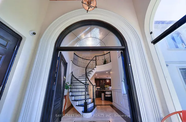 33 Deerford Rd, Toronto 4