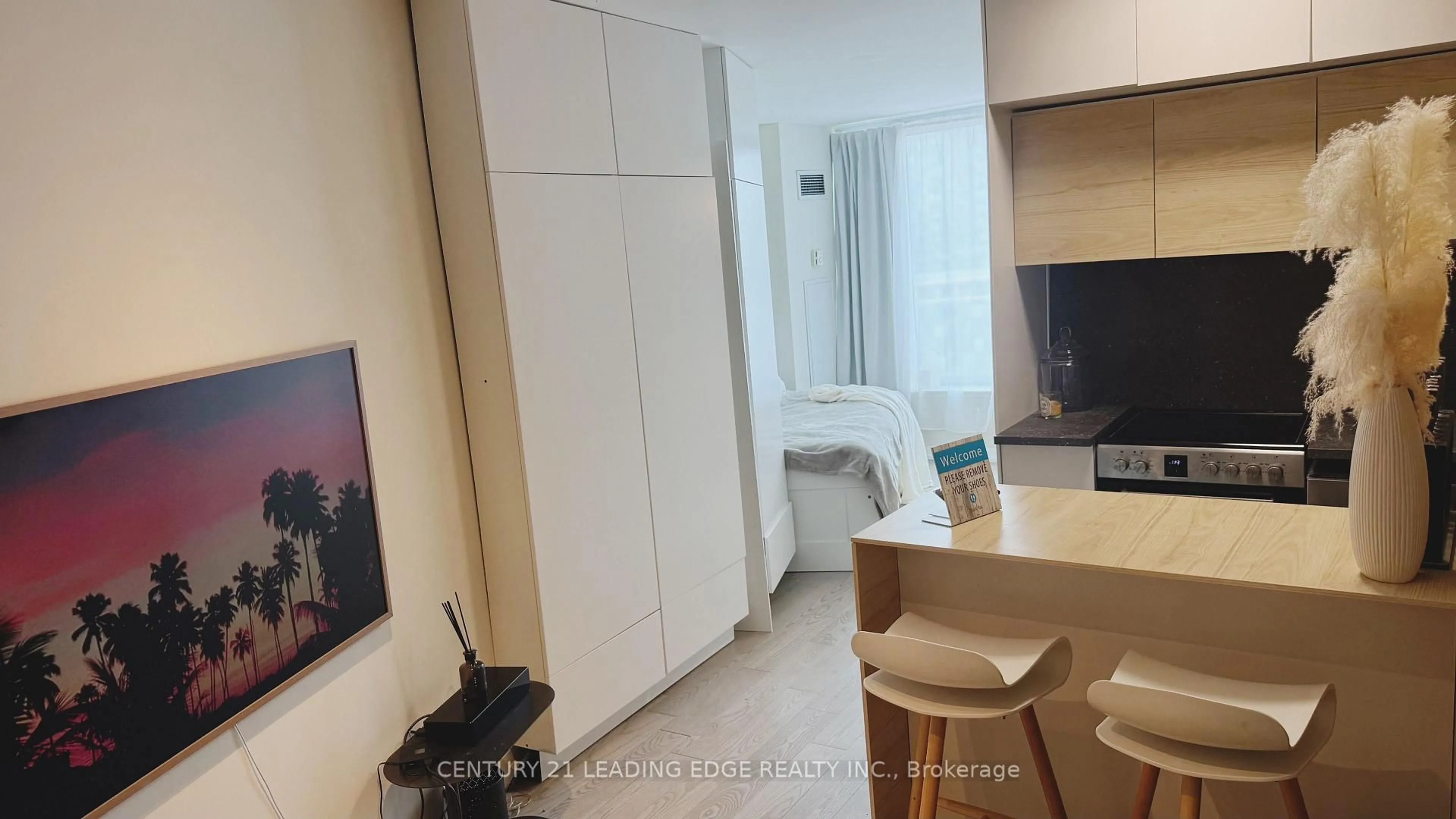 Unknown for 650 Queens Quay #1821, Toronto Ontario M5V 3N2