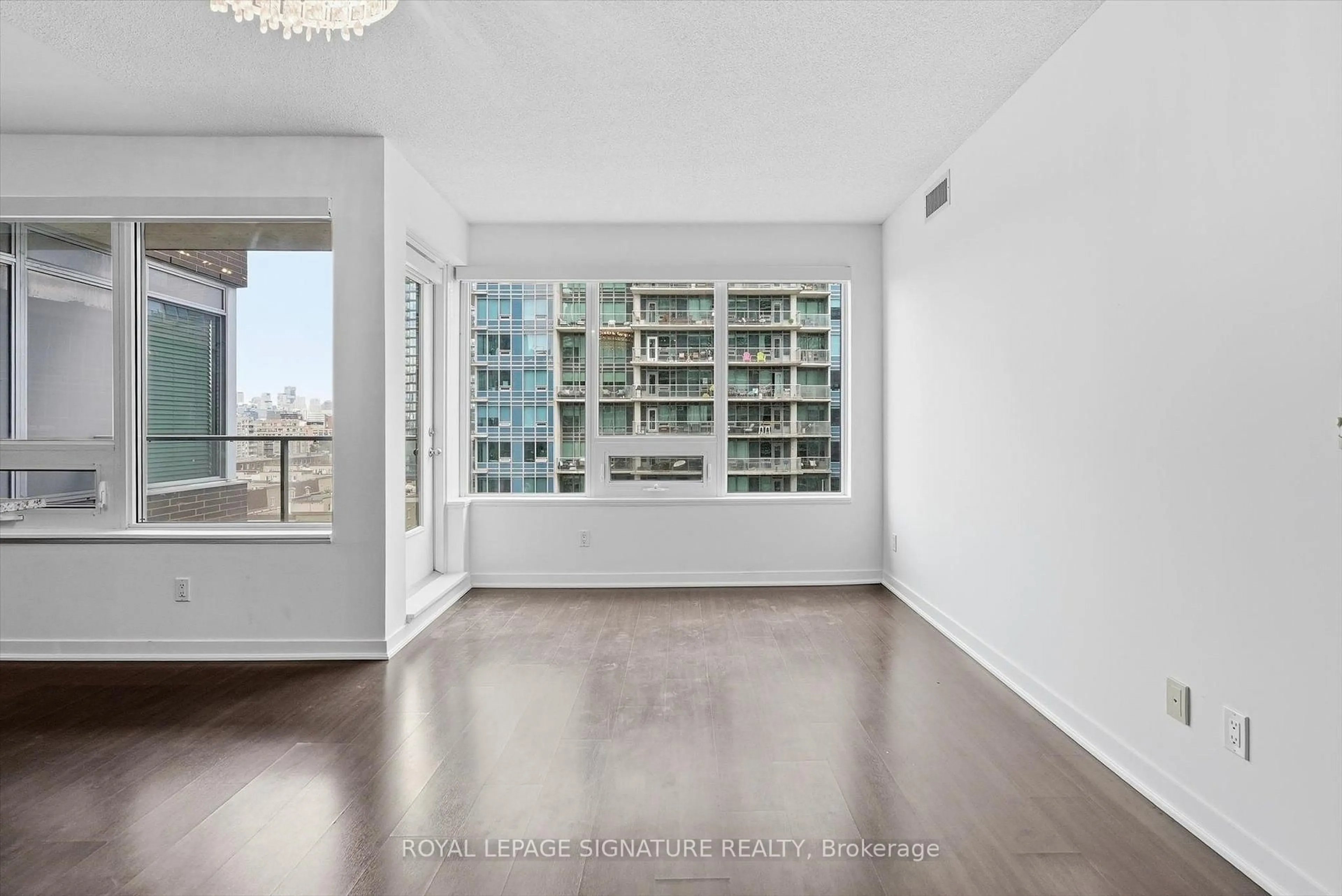 A pic of a room for 59 East Liberty St #911, Toronto Ontario M6K 3R1