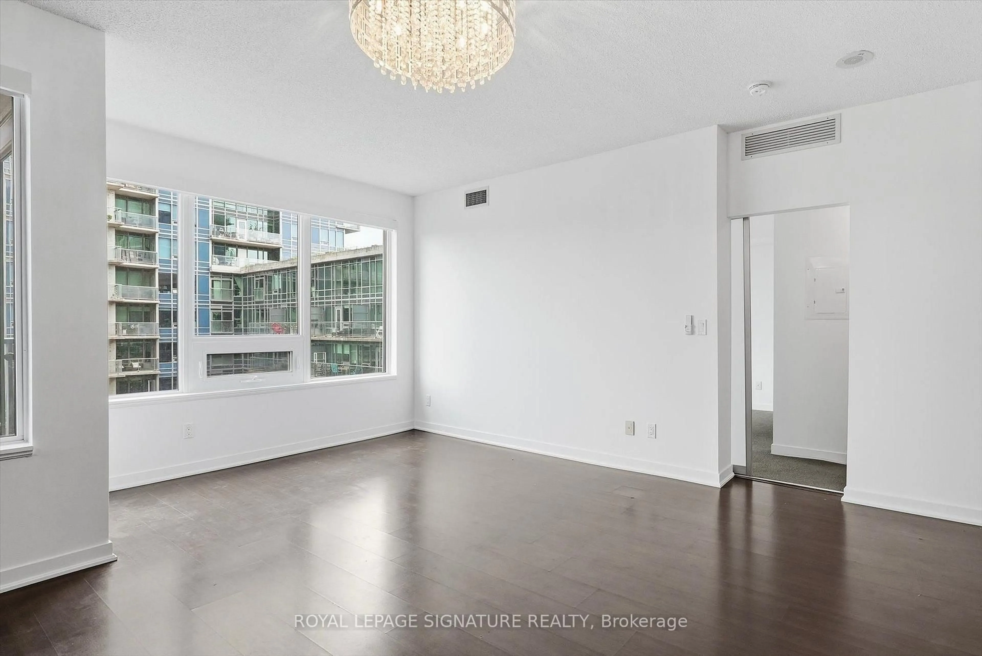 A pic of a room for 59 East Liberty St #911, Toronto Ontario M6K 3R1