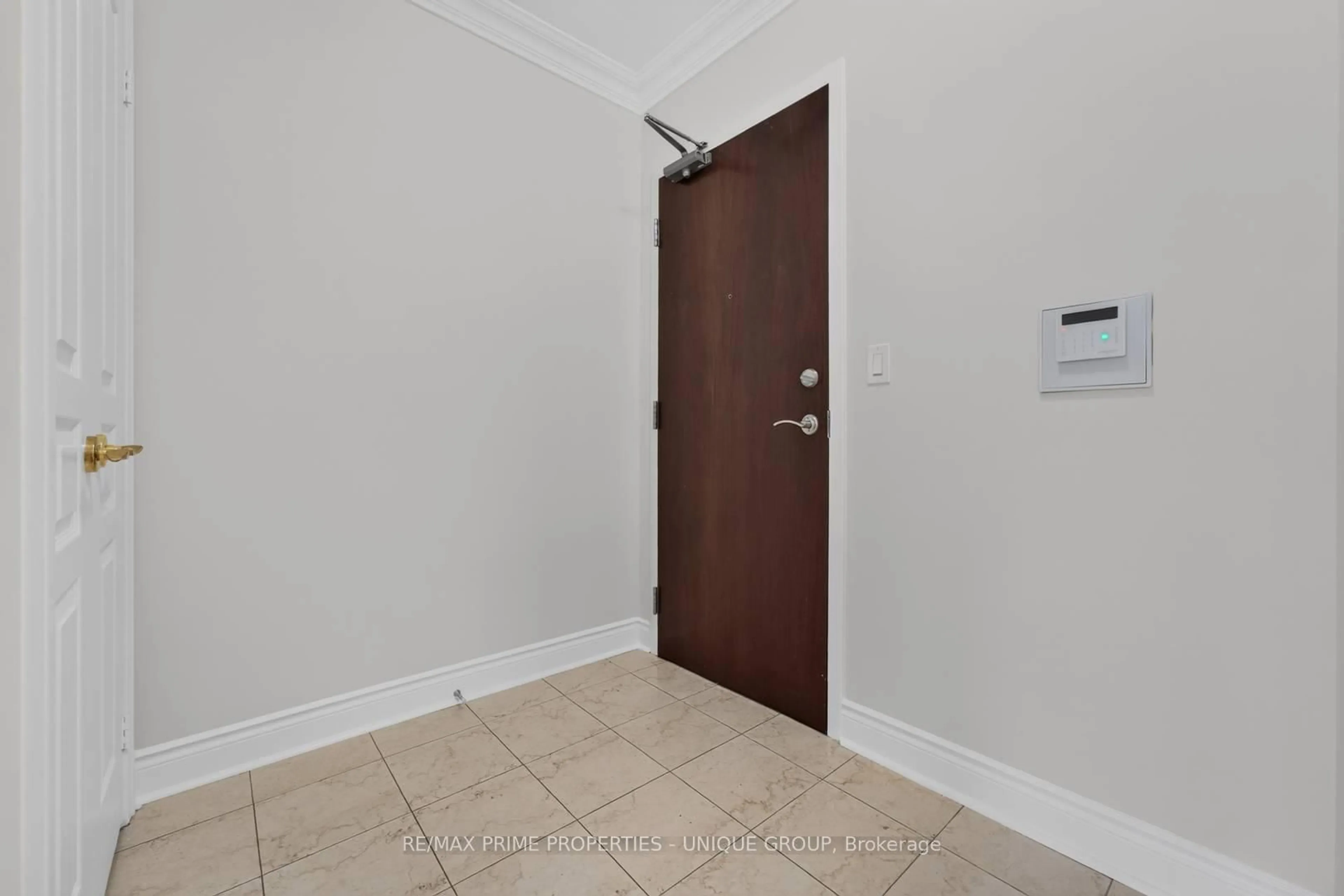 Unknown for 10 Delisle Ave #317, Toronto Ontario M4V 3C6