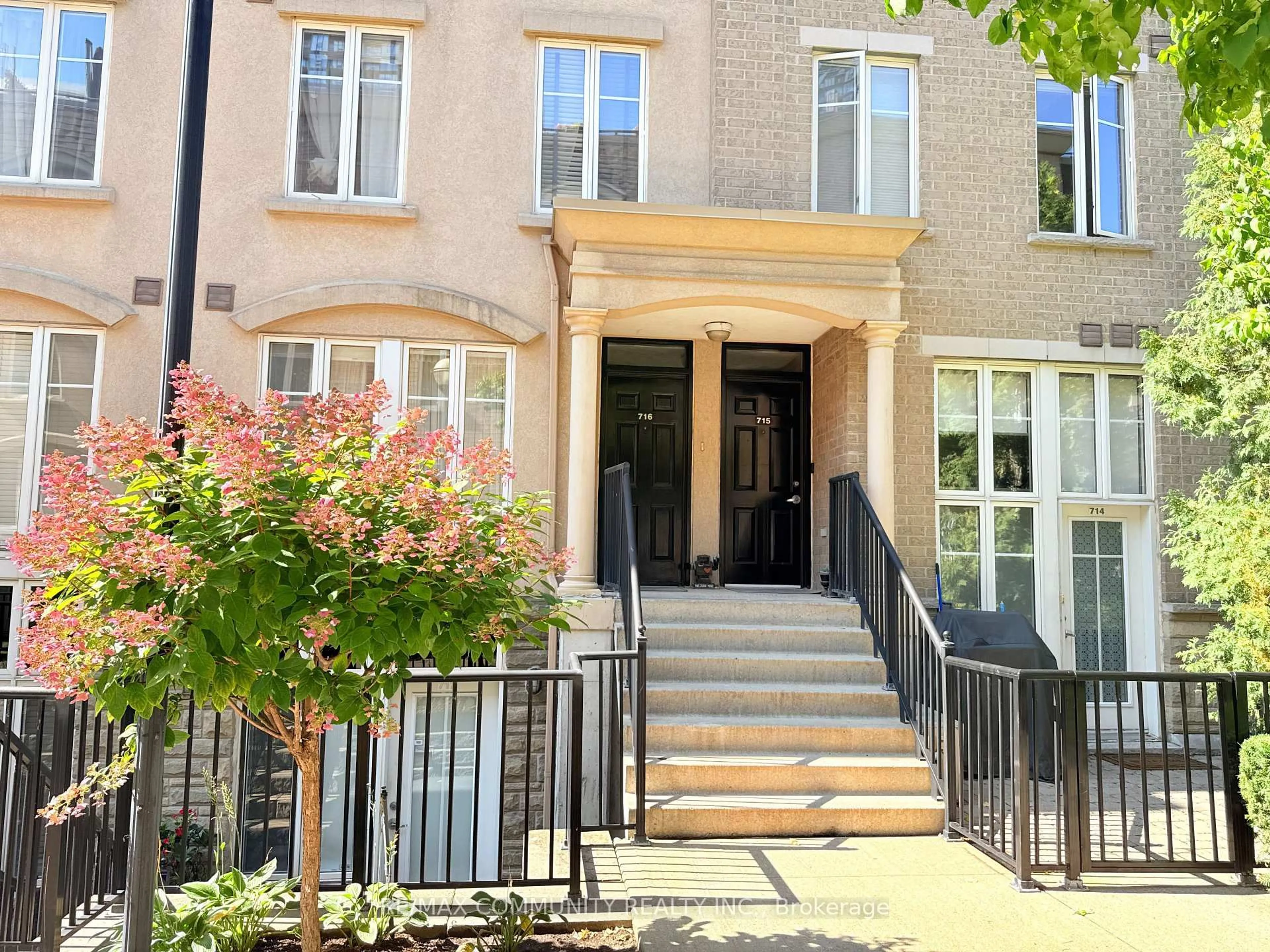 Unknown for 42 Western Battery Rd #716, Toronto Ontario M6K 3P1