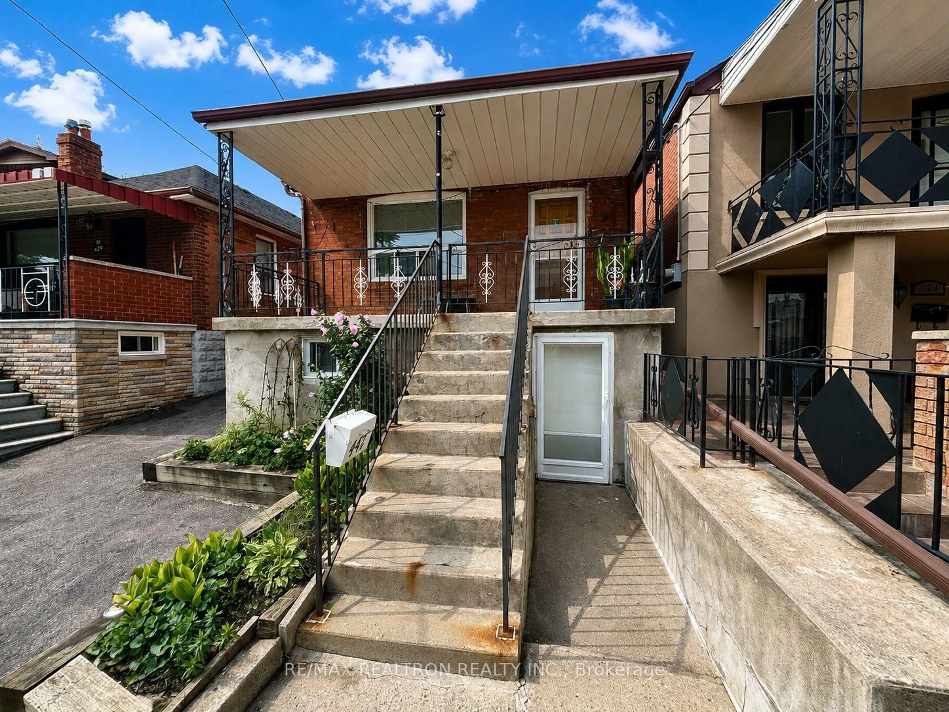 Unknown for 442 Northcliffe Blvd, Toronto Ontario M6E 3L2