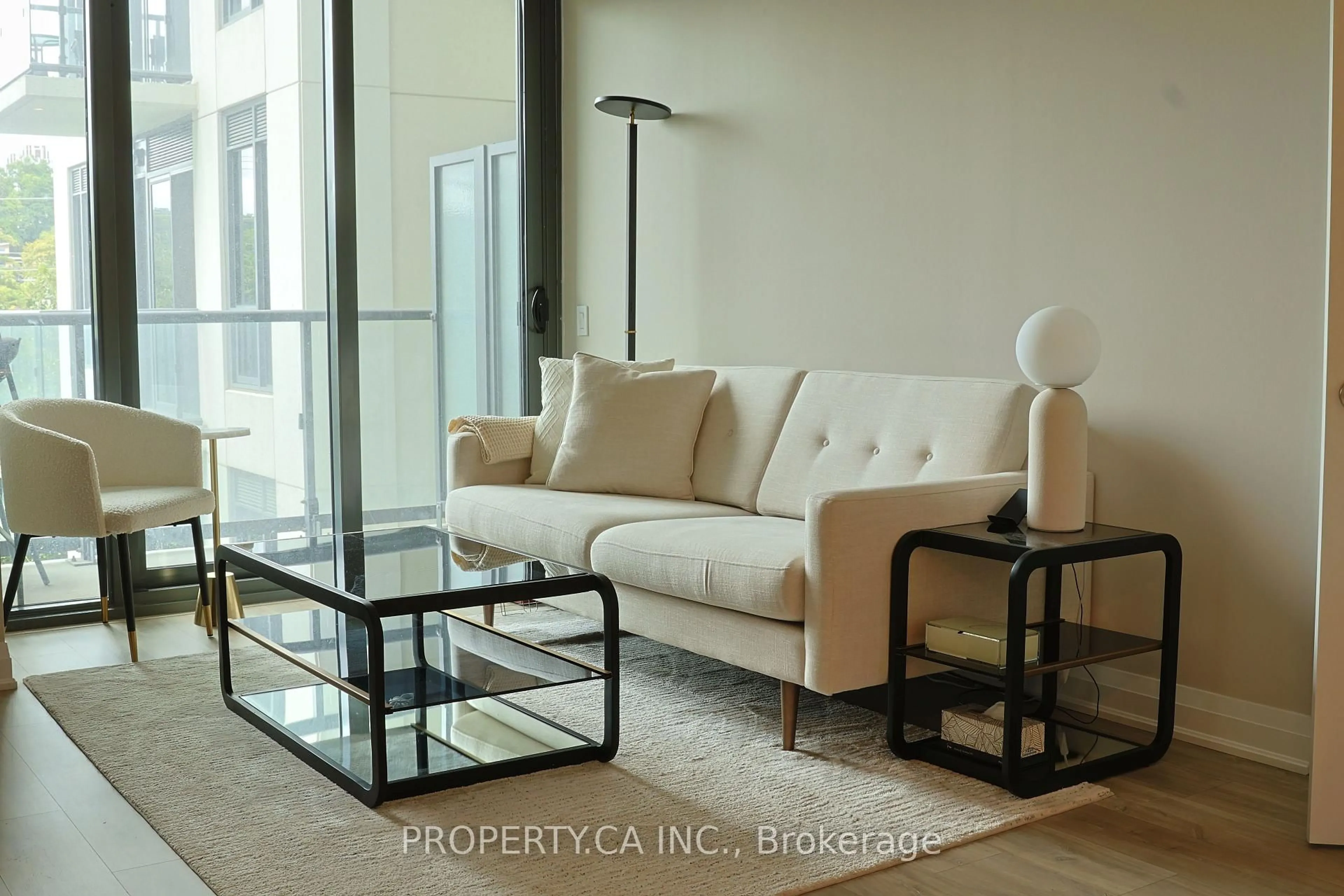 Living room with furniture, unknown for 280 Howland Ave #424, Toronto Ontario M5R 0C3