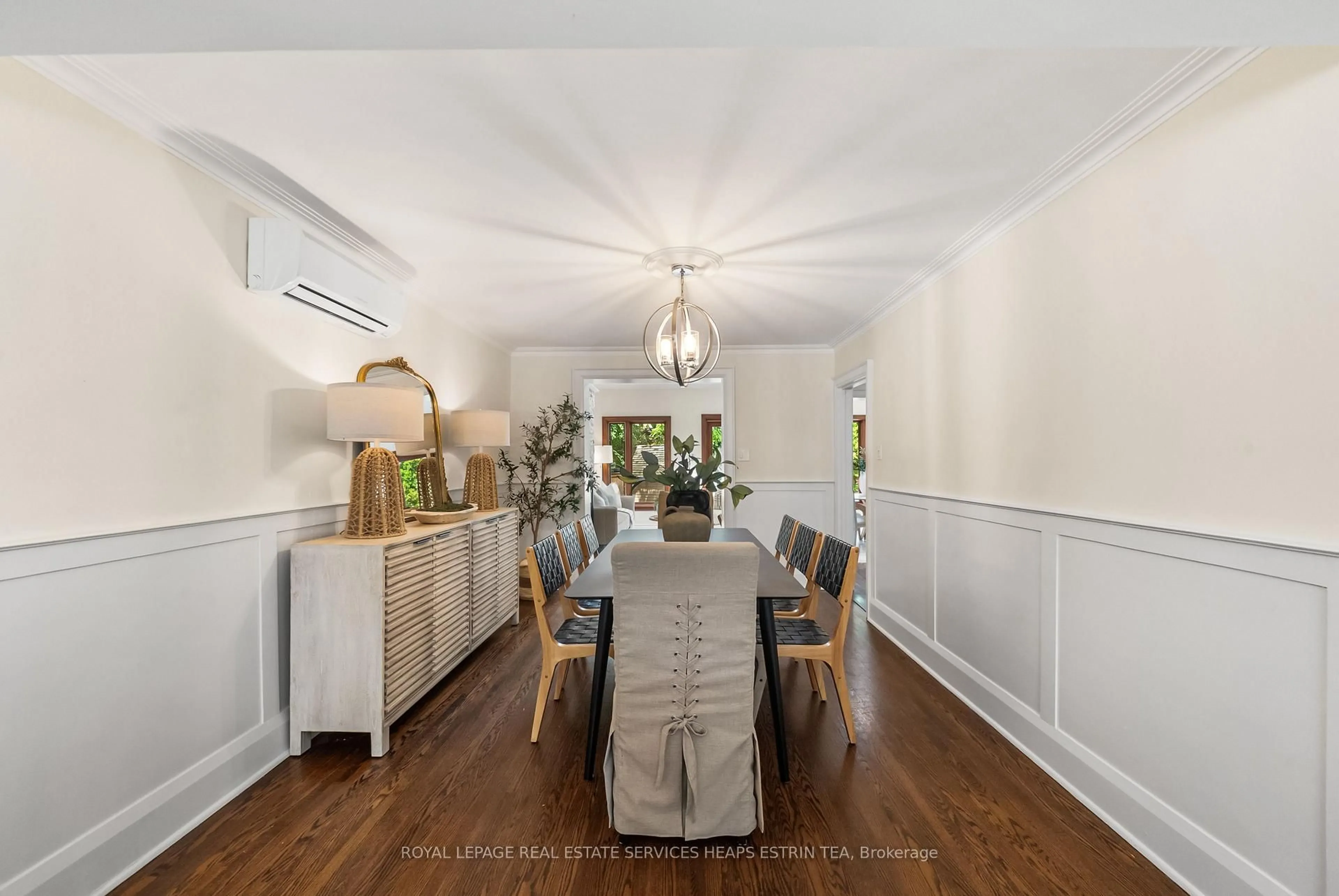 Dining room, wood/laminate floor for 112 Southvale Dr, Toronto Ontario M4G 1G7