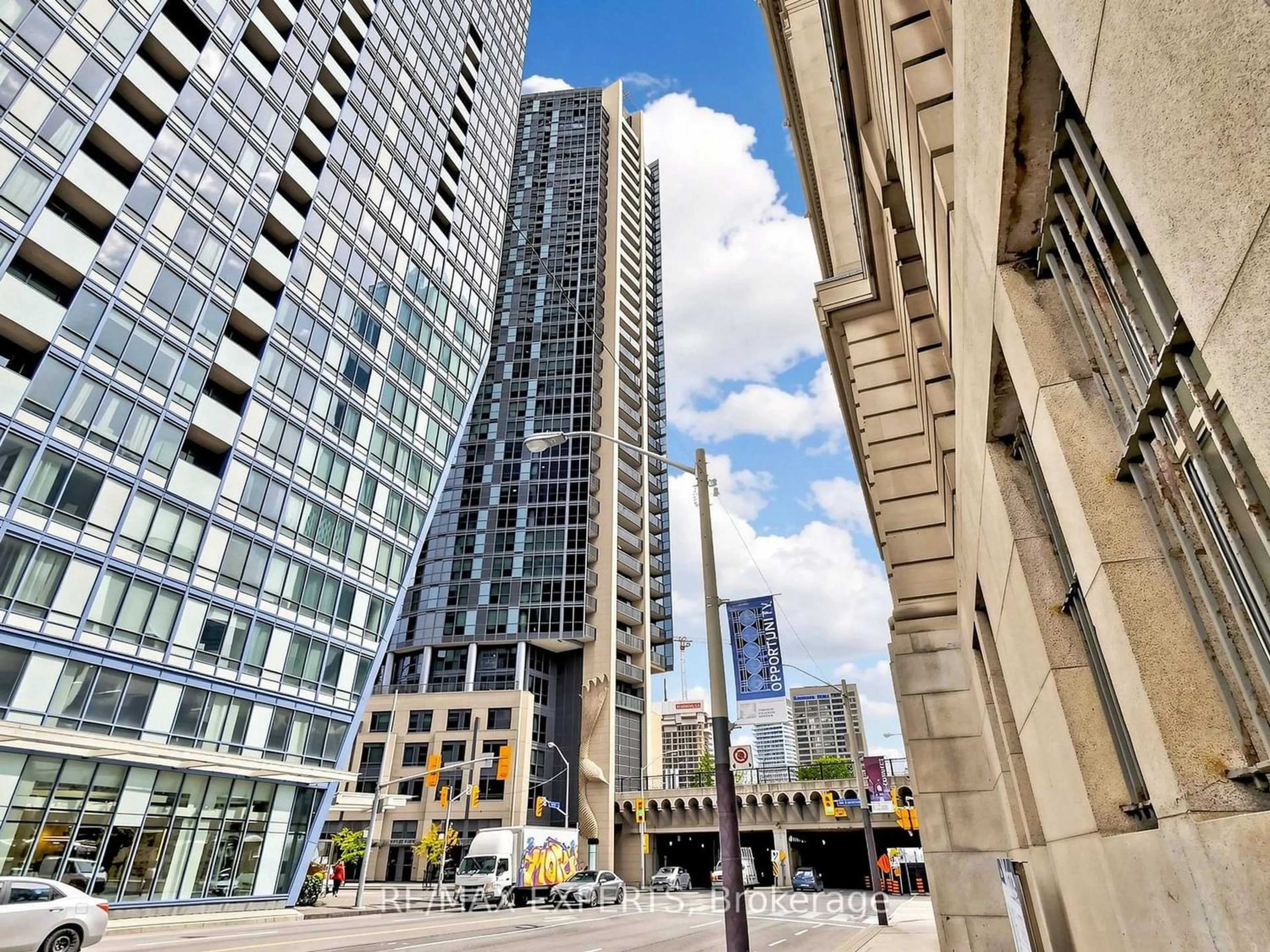 Unknown for 1 The Esplanade Dr #2305, Toronto Ontario M5E 0A8