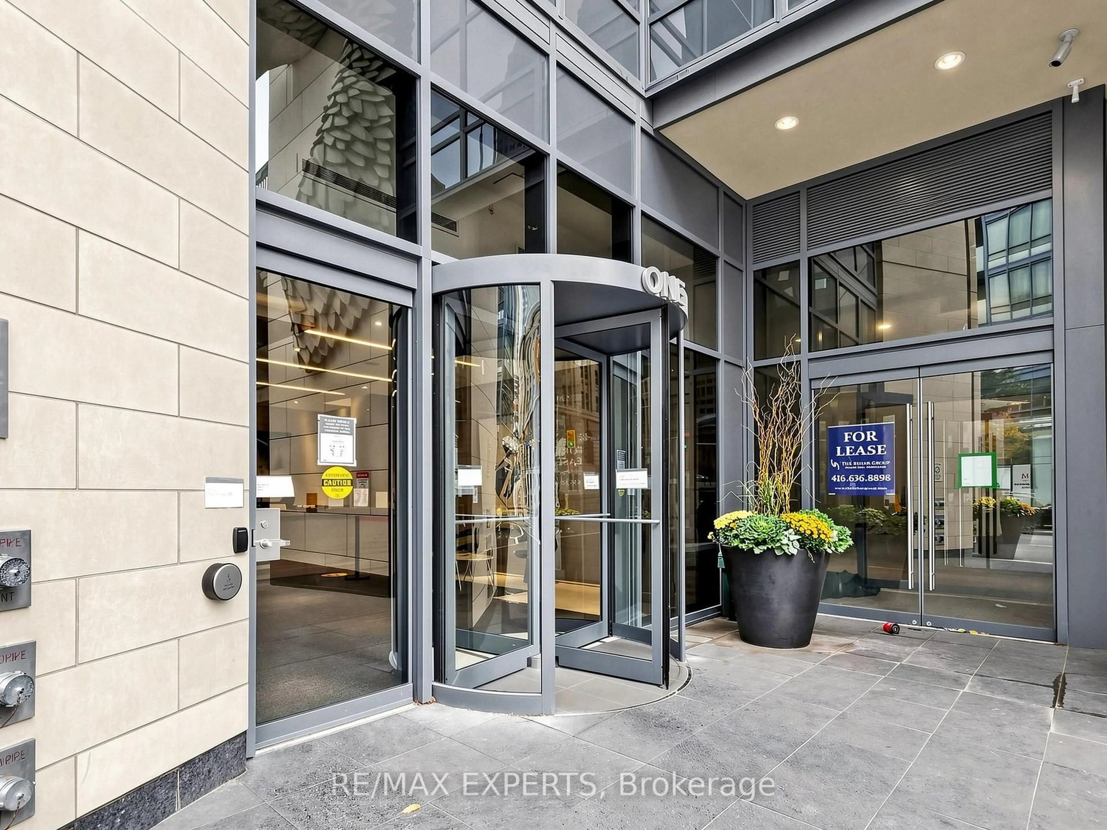 Indoor foyer for 1 The Esplanade Dr #2305, Toronto Ontario M5E 0A8