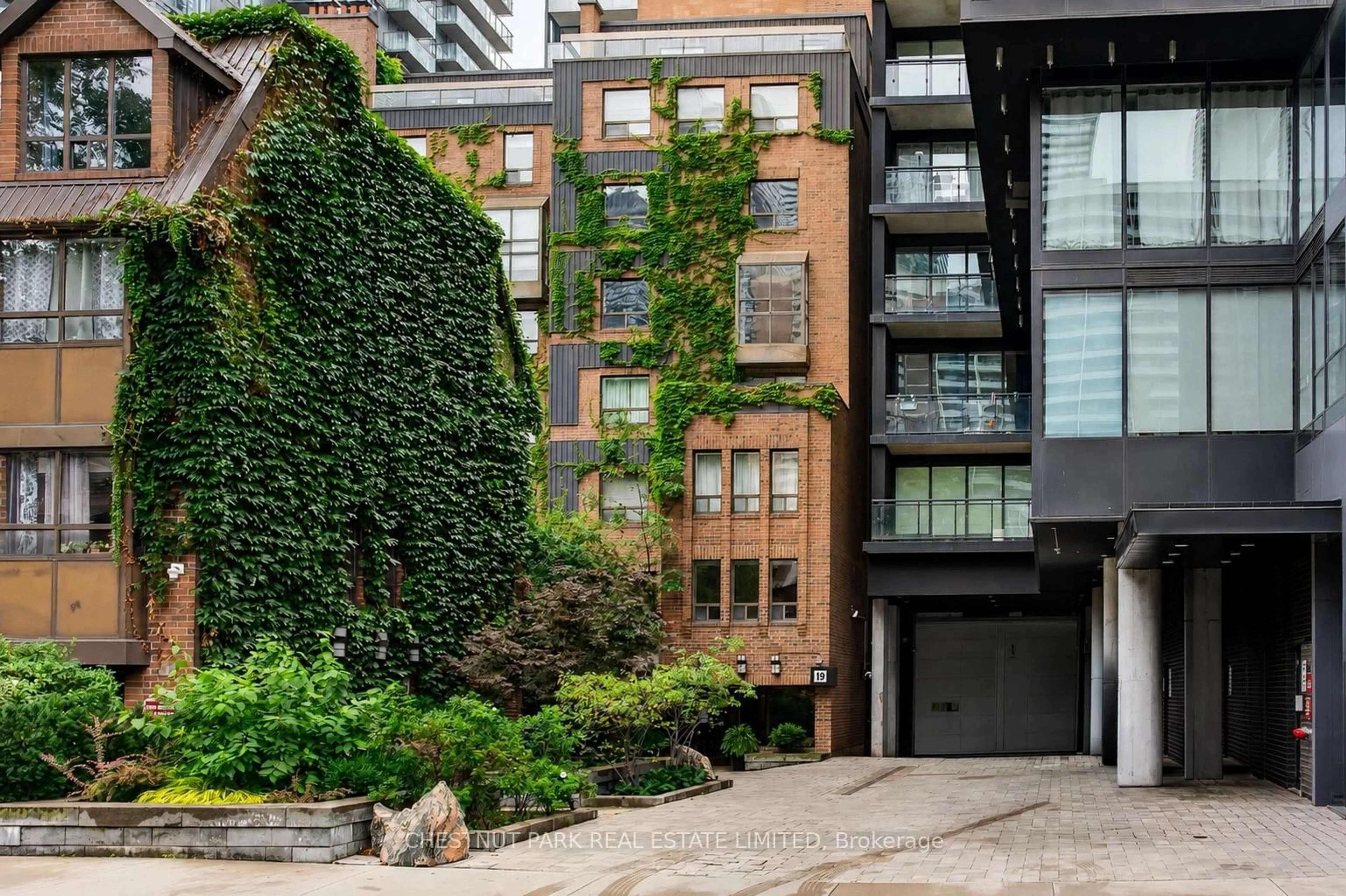Unknown for 19 Dundonald St #604, Toronto Ontario M4Y 1K3