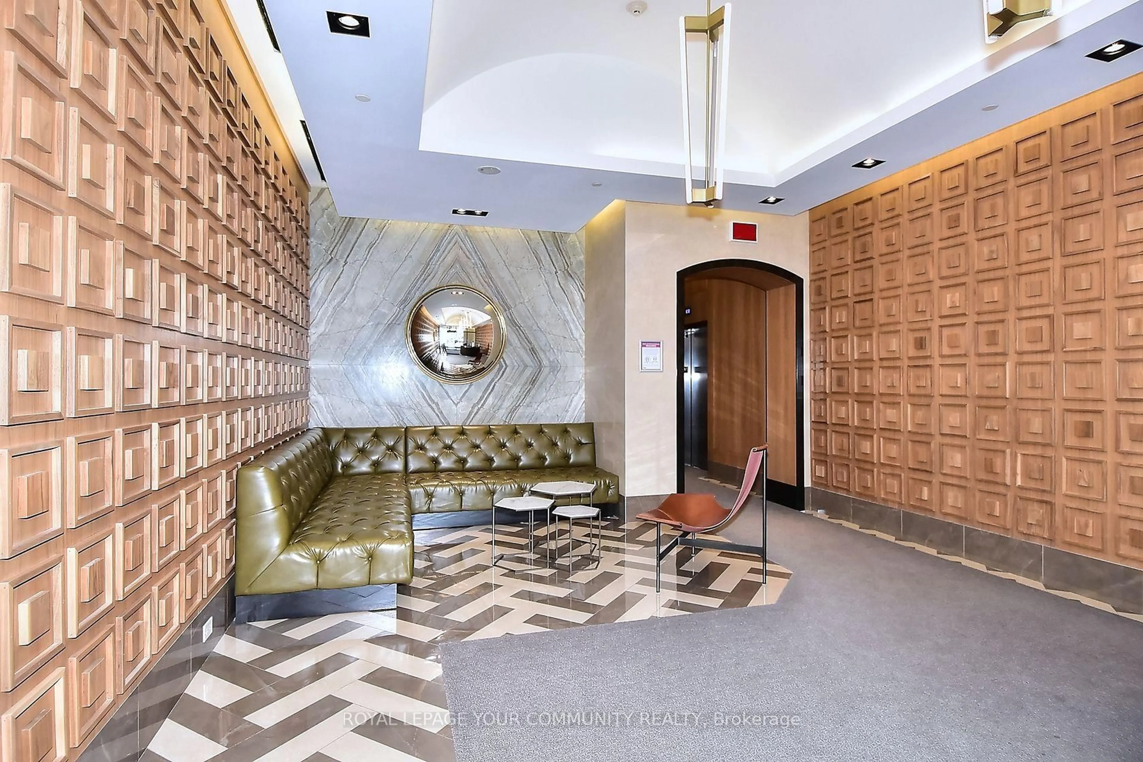 Lobby for 170 Chiltern Hill Rd #806, Toronto Ontario M6C 0A9