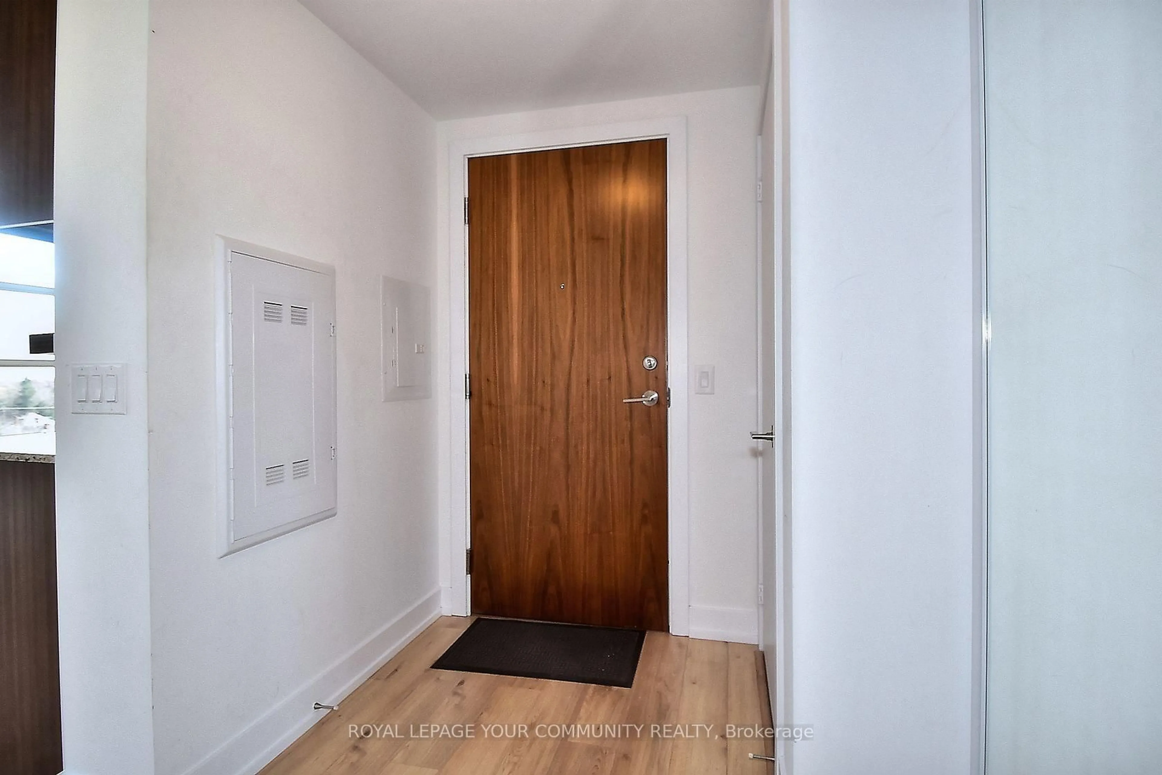 Unknown for 170 Chiltern Hill Rd #806, Toronto Ontario M6C 0A9